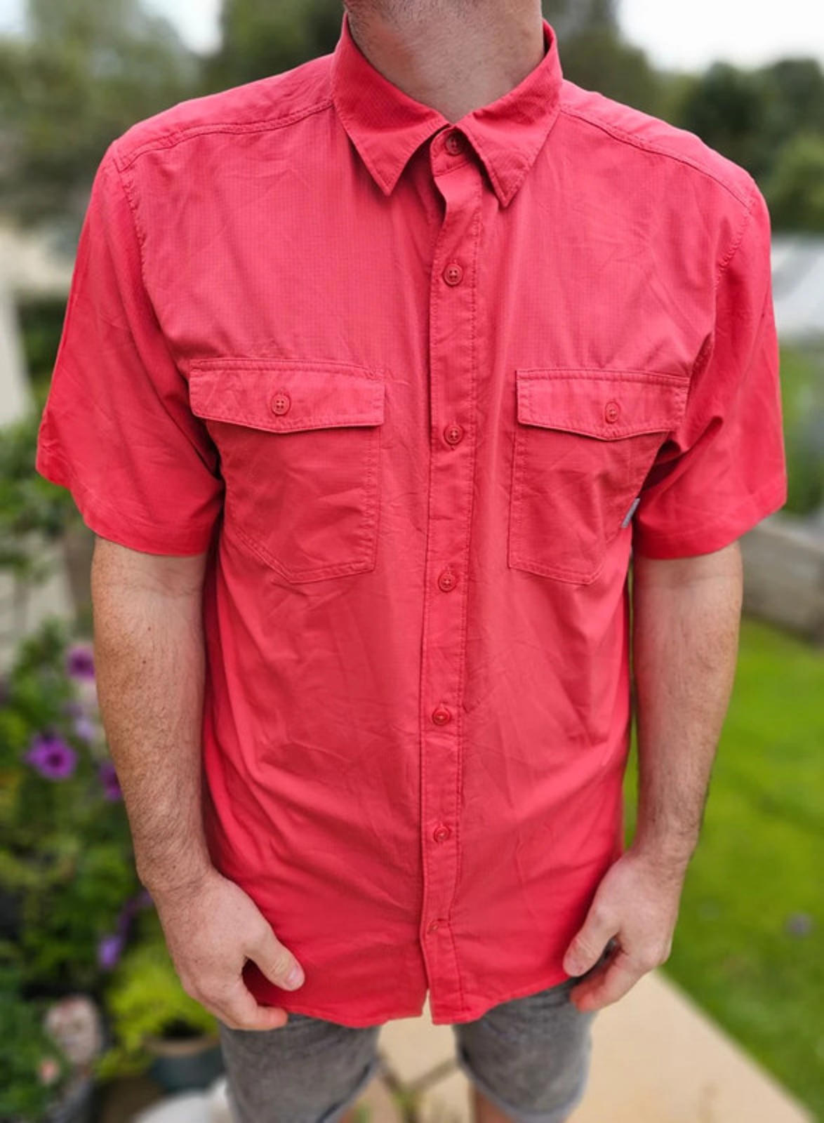Columbia Omni-Shade Technical Short Sleeve Collared Button Up Shirt - L/Large