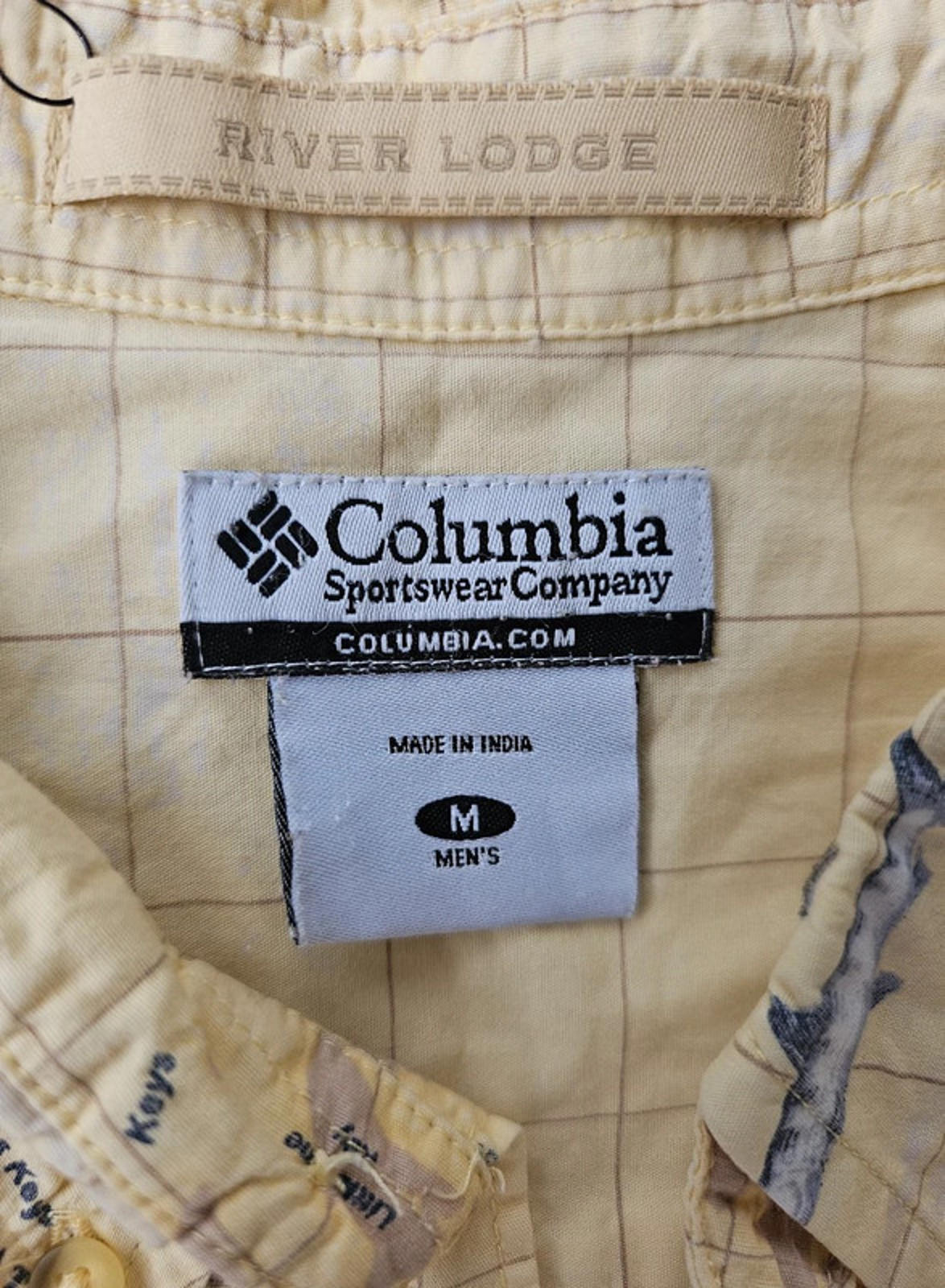 Vintage Columbia River Lodge Geographical Fishing Short Sleeve Shirt - M/Medium