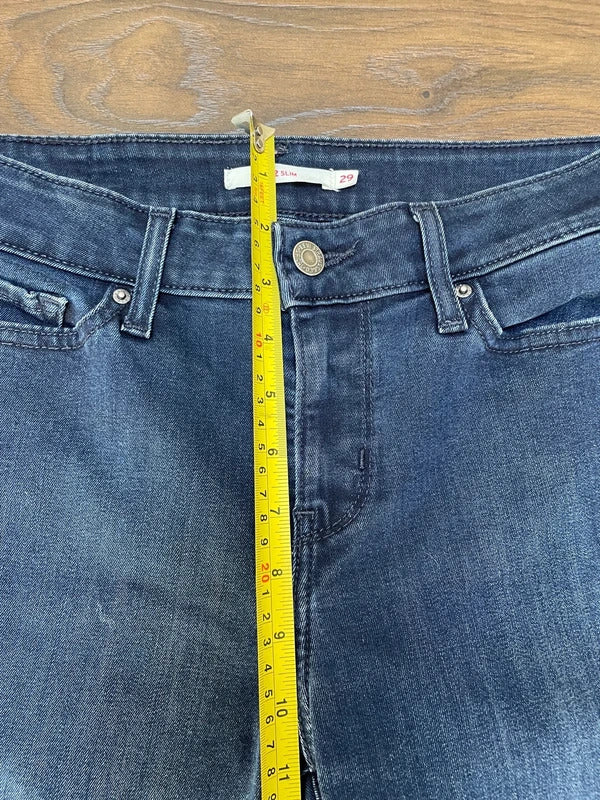 Levi’s Women’s 712 Slim Fit Blue Denim Jeans - W29/L30