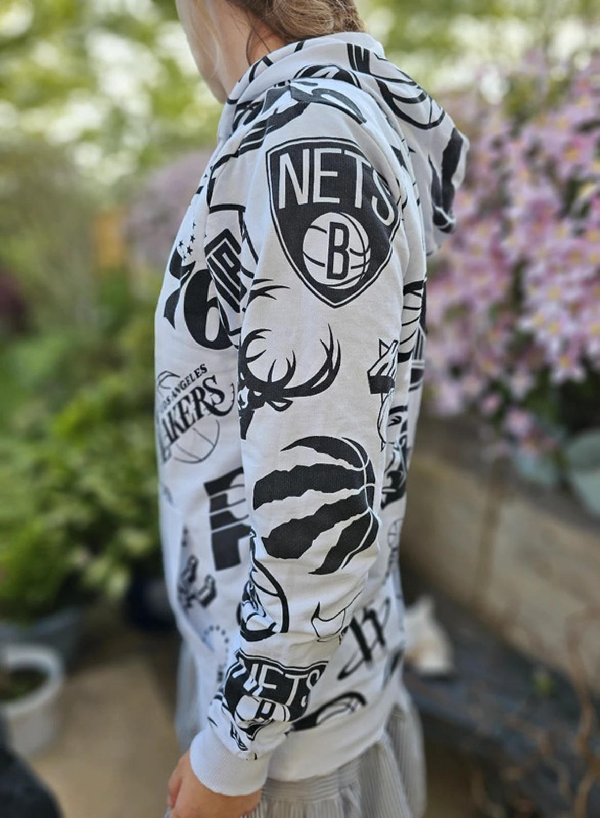 New Era X NBA Basket Ball Sport White Hoodie - M/Medium