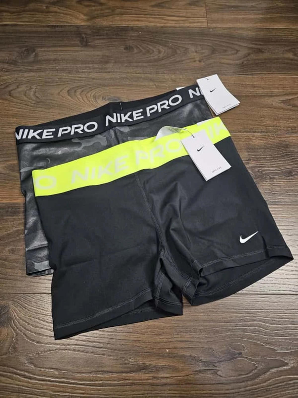 Nike Pro Training Dri-Fit Womens Booty Shorts - L/Large - Black/Camo - Bundle