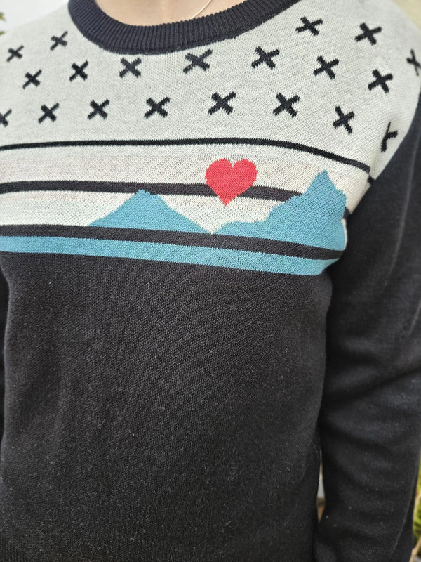 Kavu Hill Rose Pullover Mountain Heart Sweater Jumper - New With Tags- S/Small M/Medium