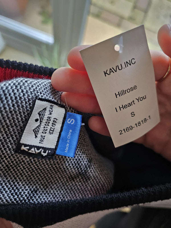 Kavu Hill Rose Pullover Mountain Heart Sweater Jumper - New With Tags- S/Small M/Medium