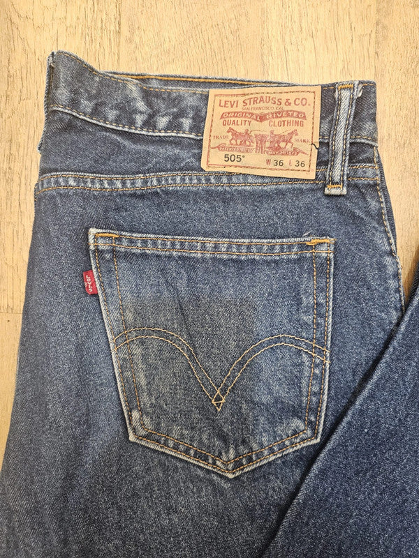 Levi's Blue Jeans 505 Straight Fit - W38/31L