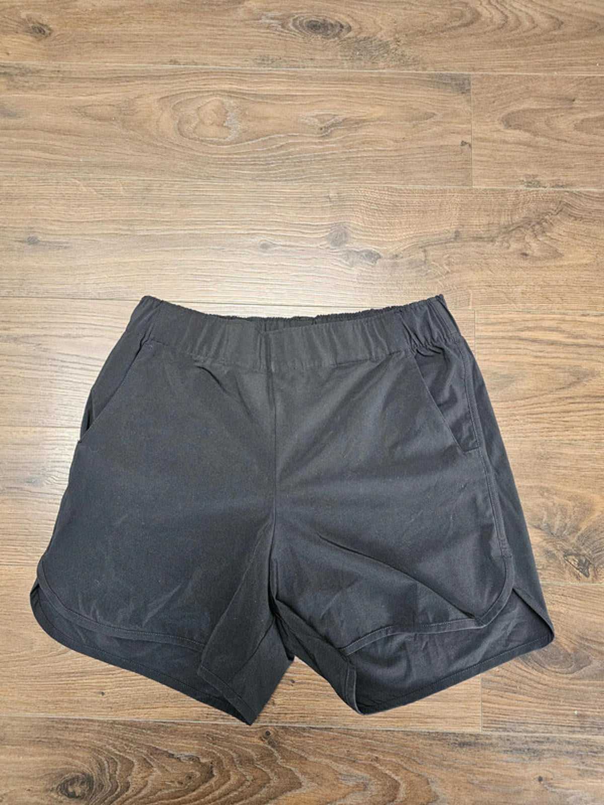Columbia Womens Active Wear Short M/M/Medium 5L Sport Gym Walking Comfortable
