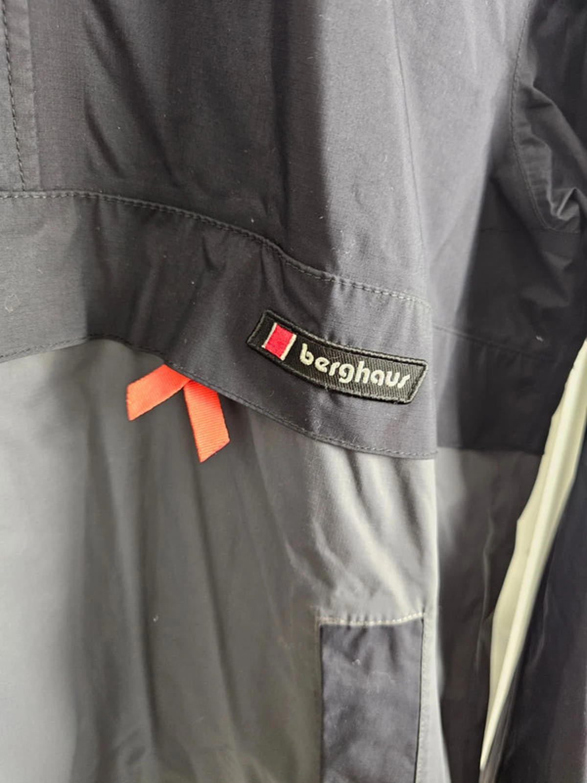 Berghaus Black/Grey Unisex Smock 86 Half Zip Hooded Jacket - M/Medium Hike Walk