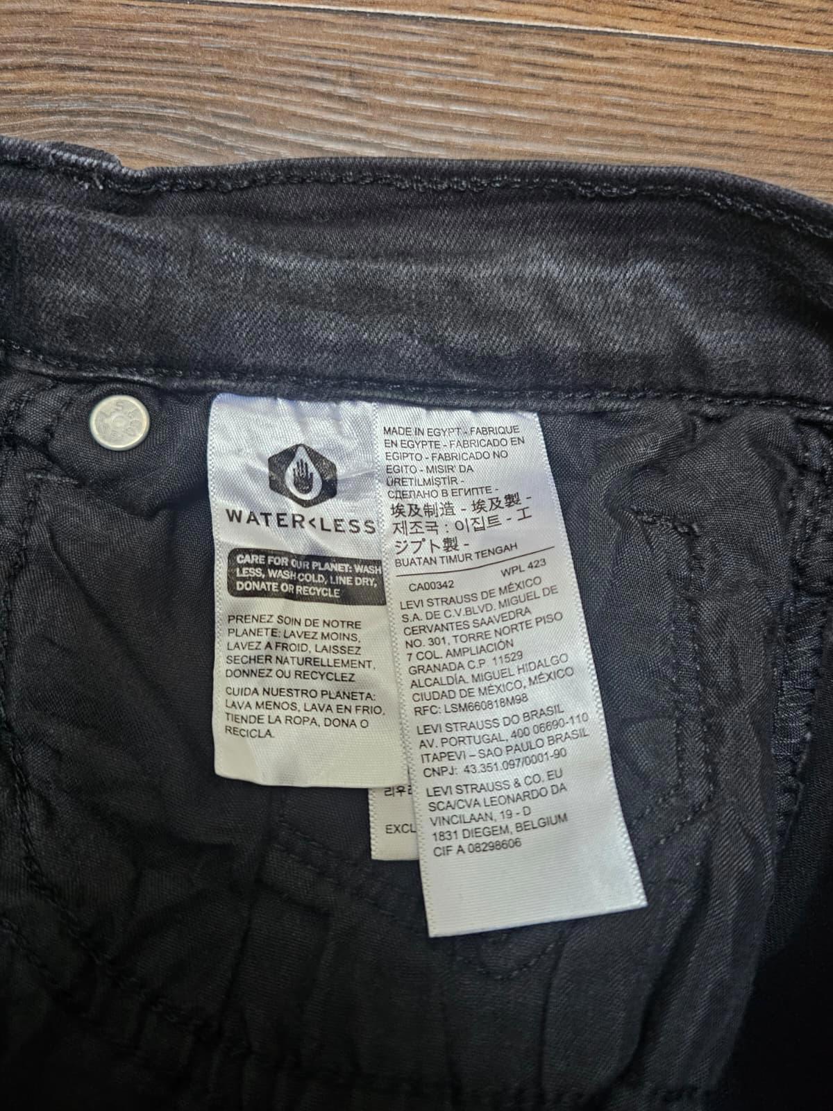 Levi's Womens Black Jeans Classic Straight fit W30/28L Denim Trousers Bottoms