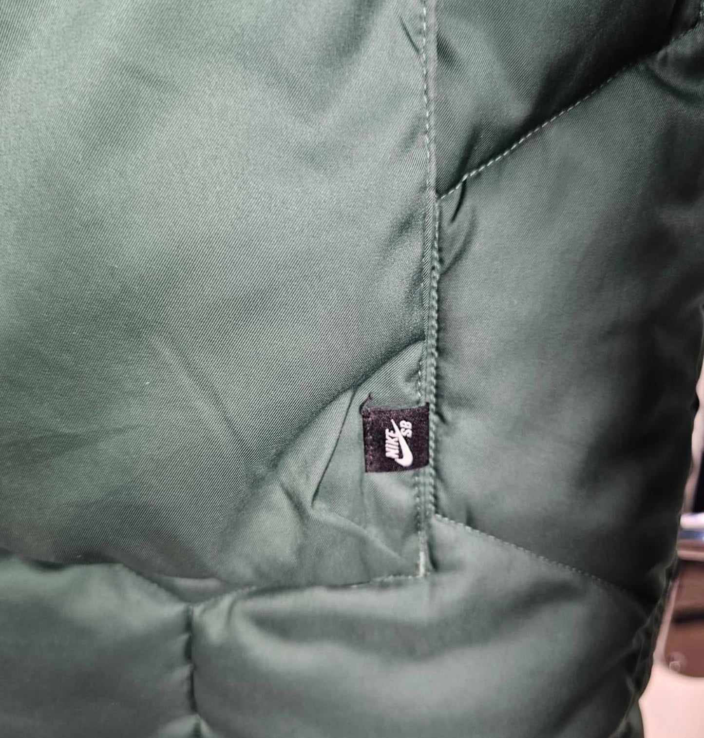 Nike SB IShod Storm Fit Full Zip Hooded Padded/Puffer Jacket  - M/Medium