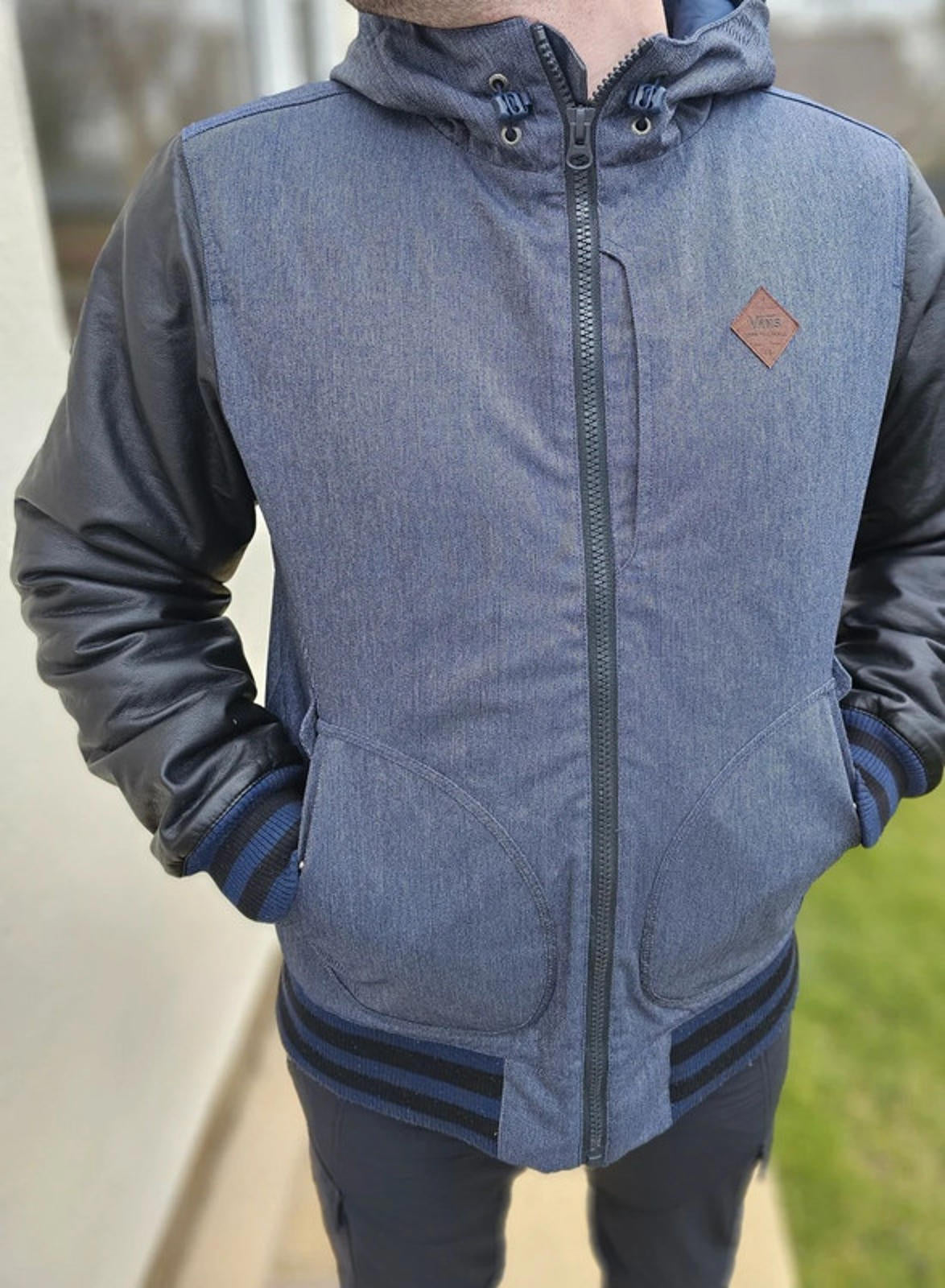 Awesome VANS Blue/Black Full Zip Hooded Coat/Jacket - M/Medium