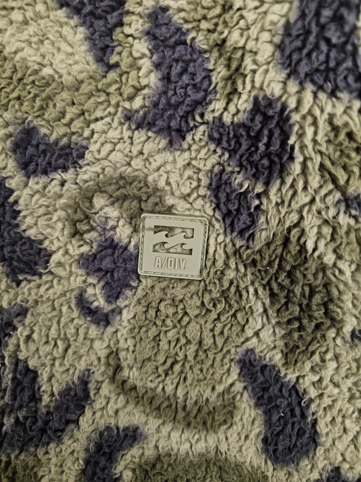 Billabong Womens Snap Button Pullover Teddy Bear Style Fleece Jumper - 10-12