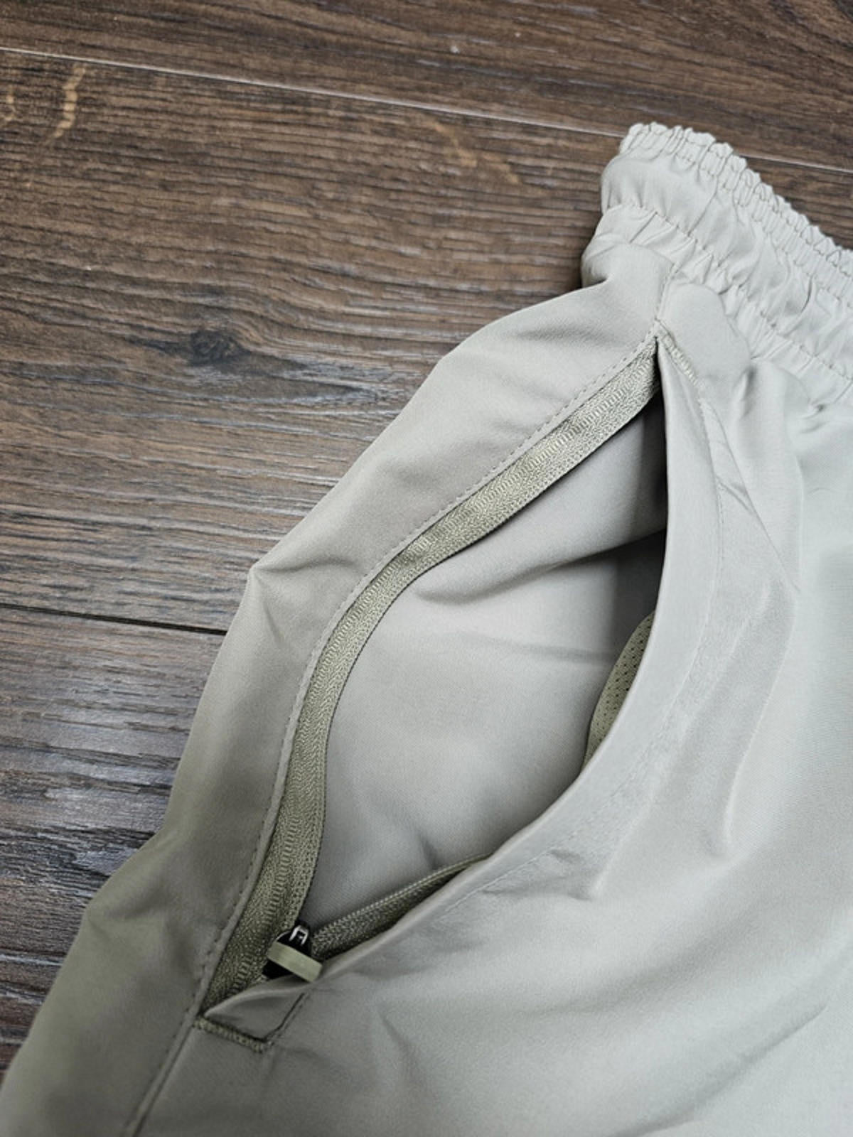 New Balance Pale Green Track Suit Bottoms/Run Pant trackies - M/Medium/32/28