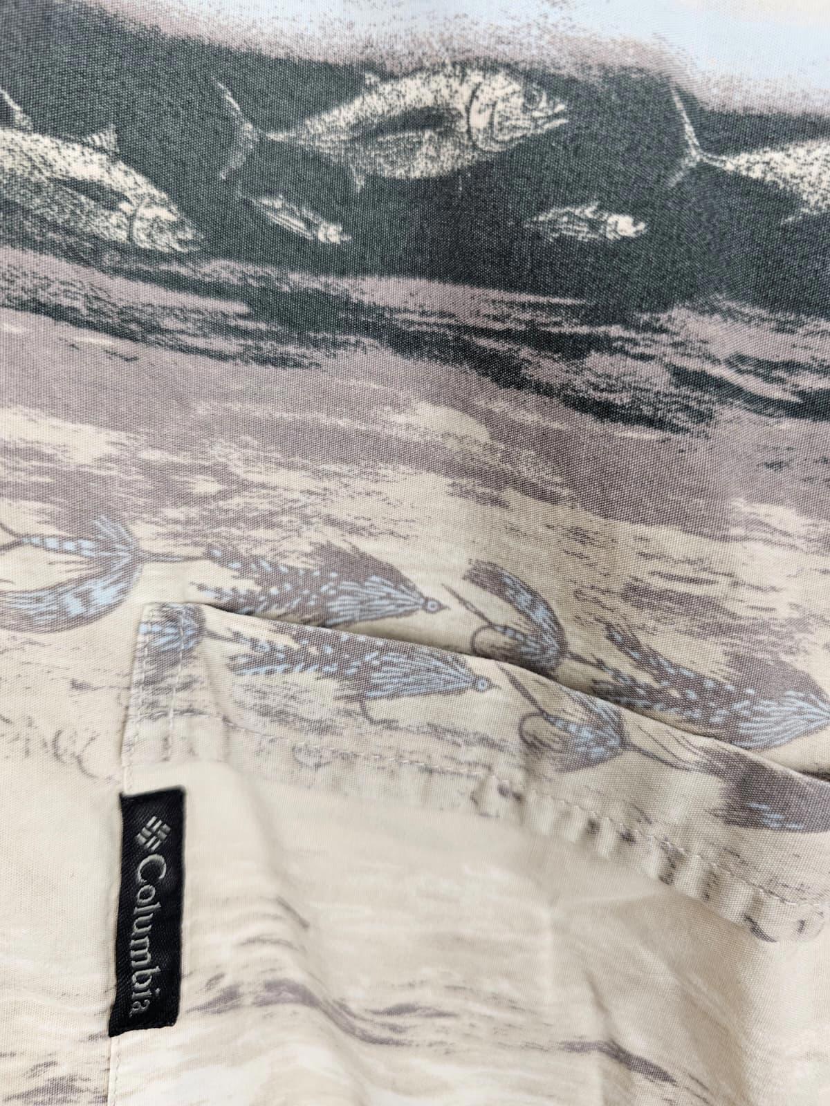 Columbia Mens Short Sleeve Button Up Fishing Print Shirt - XL/Extra Large
