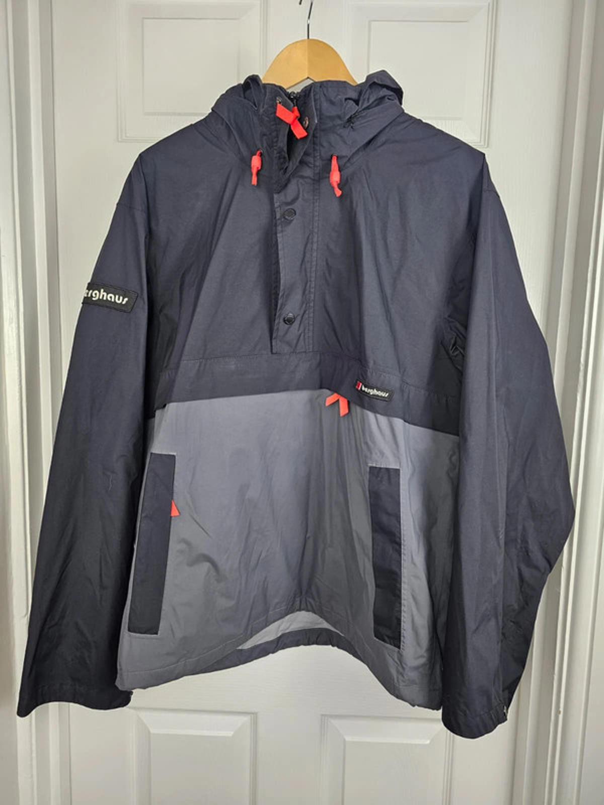 Berghaus Black/Grey Unisex Smock 86 Half Zip Hooded Jacket - M/Medium Hike Walk