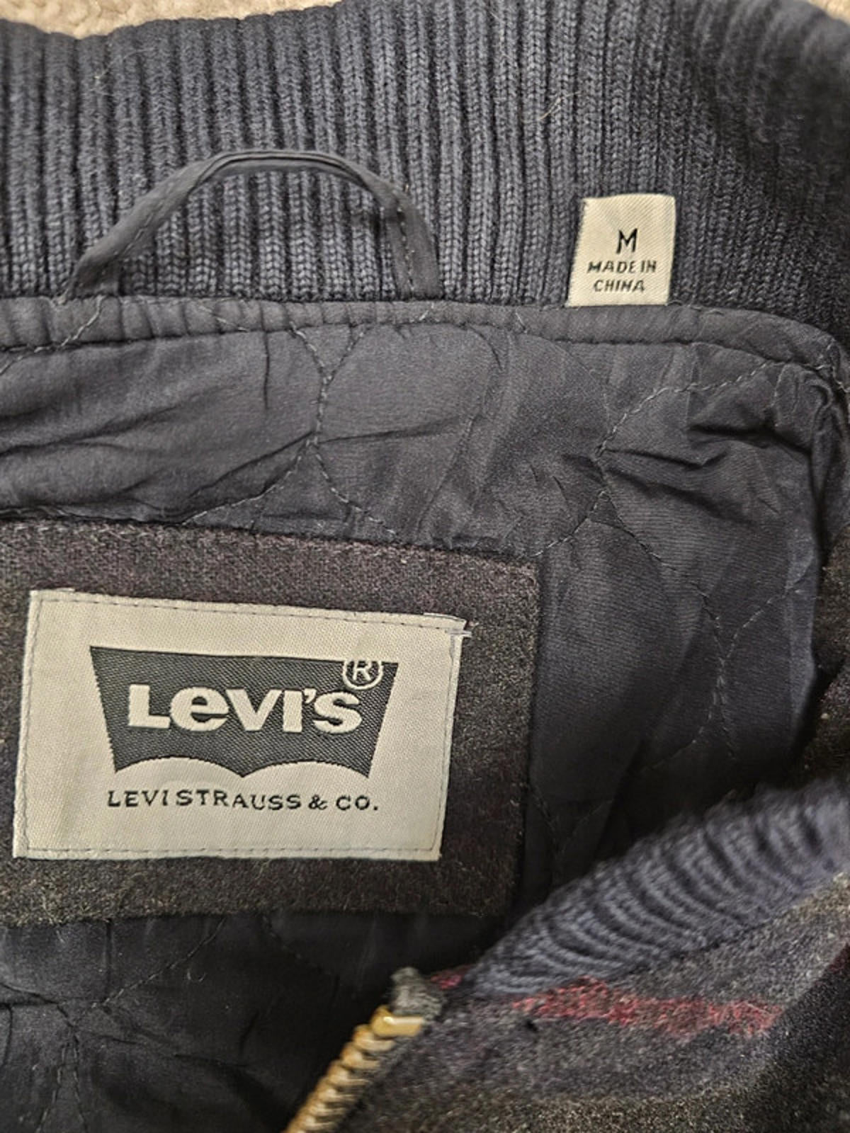 Levis Mens Heavy Weight Wool Blend Full Zip Bomber Jacket - M/Medium.