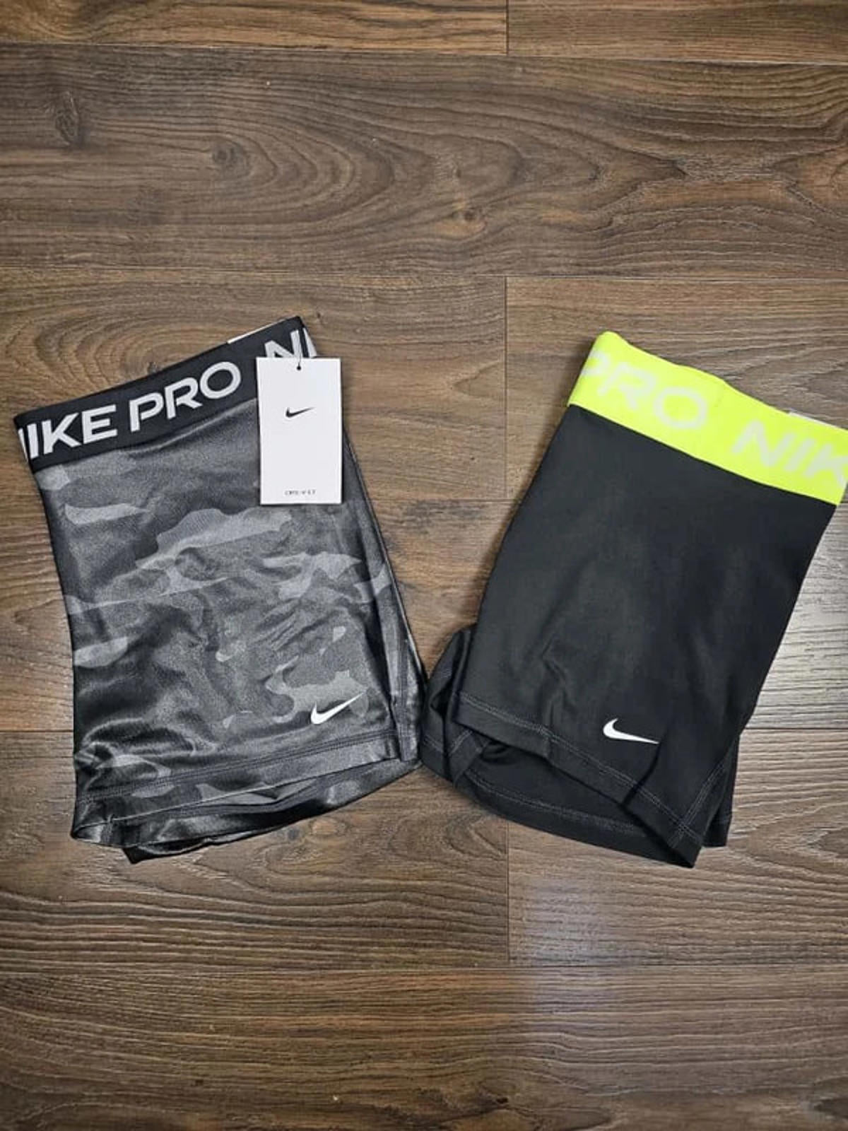 Nike Pro Training Dri-Fit Womens Booty Shorts - L/Large - Black/Camo - Bundle