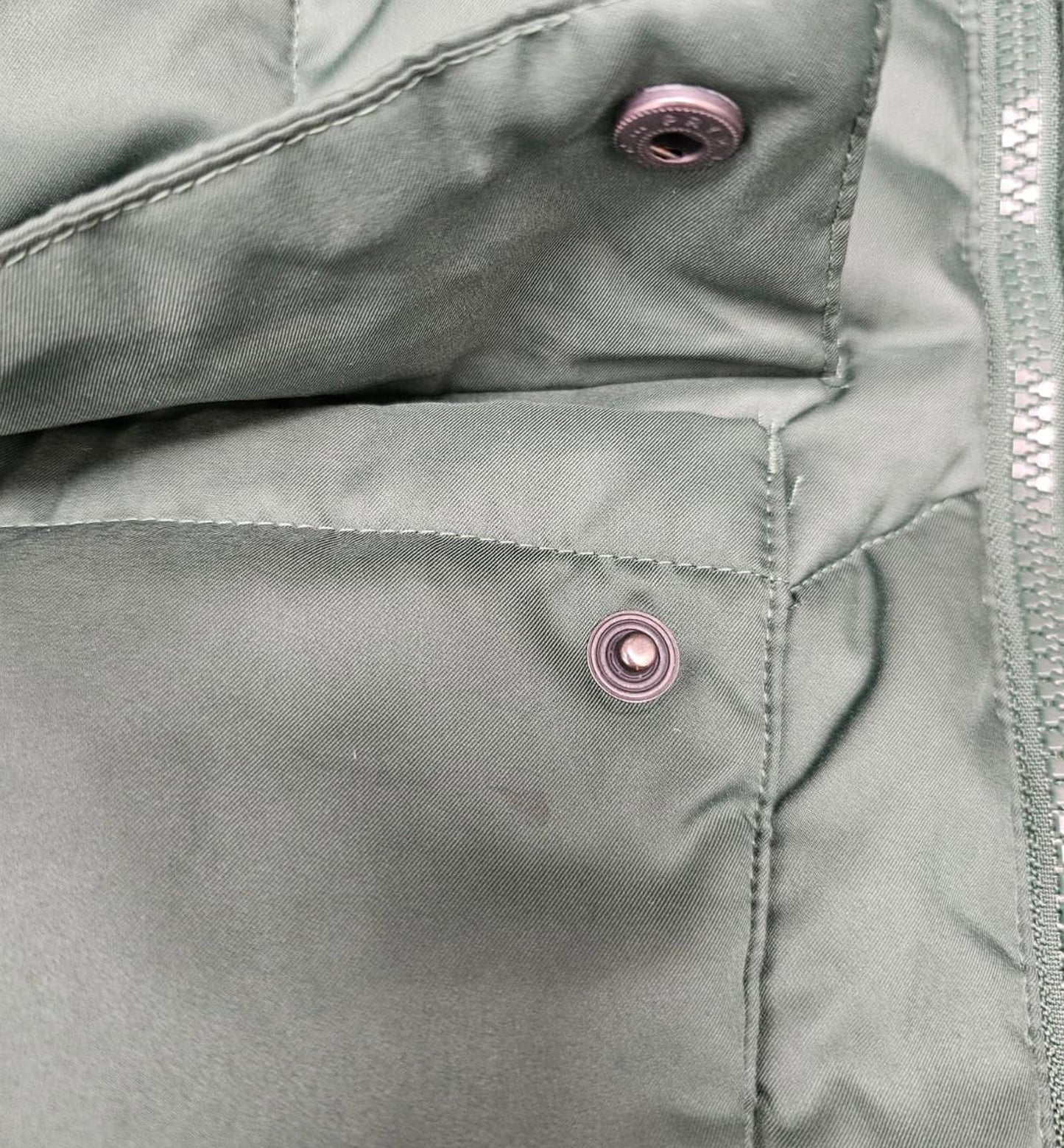 Nike SB IShod Storm Fit Full Zip Hooded Padded/Puffer Jacket  - M/Medium