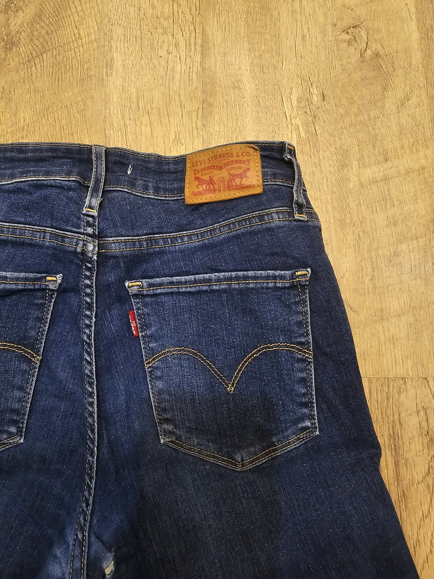 Levi's Womens Blue Jeans 721 High Rise Skinny Fit - W26/34L