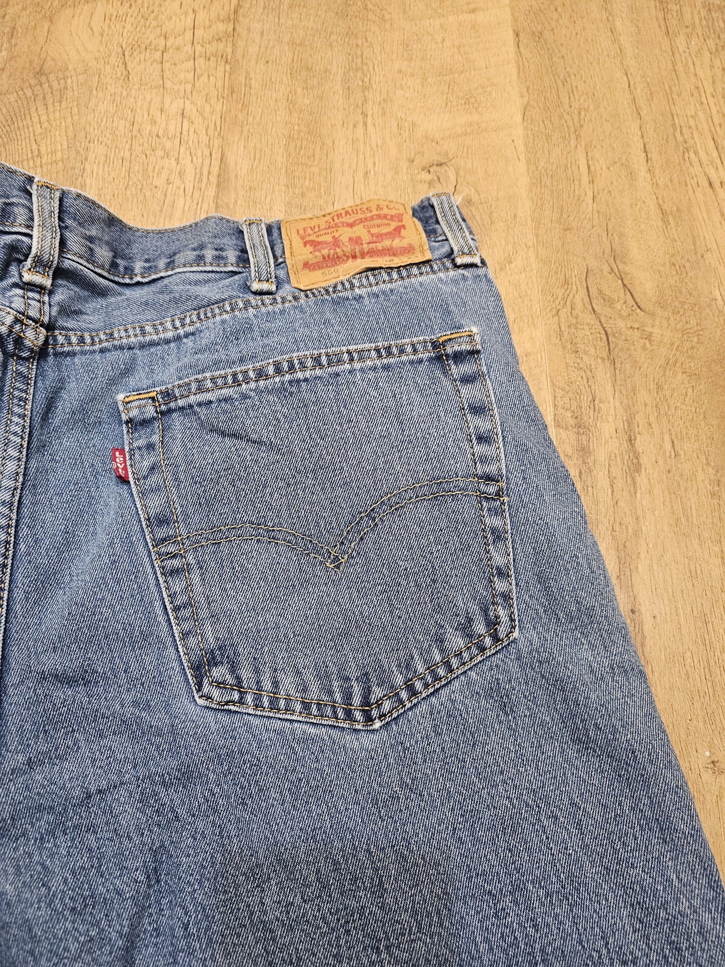 Levi's Blue Jeans 550 Relaxed Fit - W38/29L
