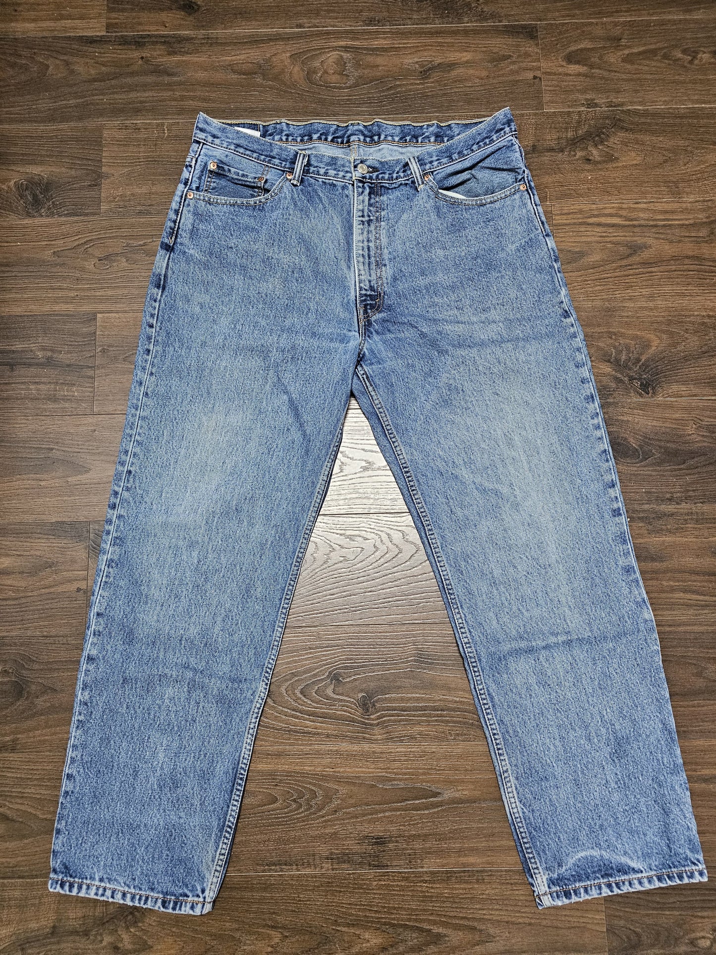 Levi's Mens Blue Jeans 550 Relaxed Fit W39/32L Denim