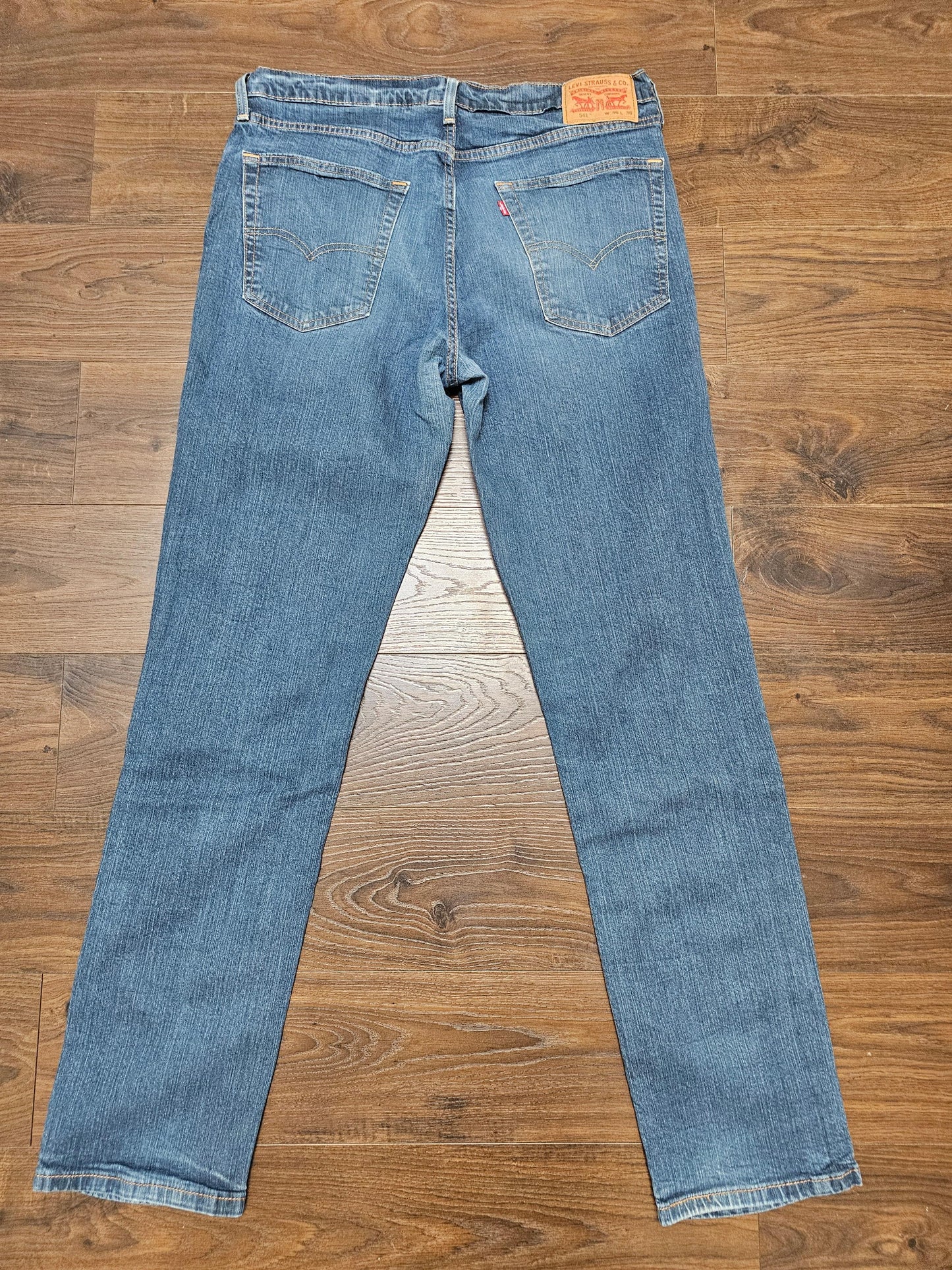 Levi's Mens Blue Jeans 541 Athletic Tap Fit W36/36L Denim
