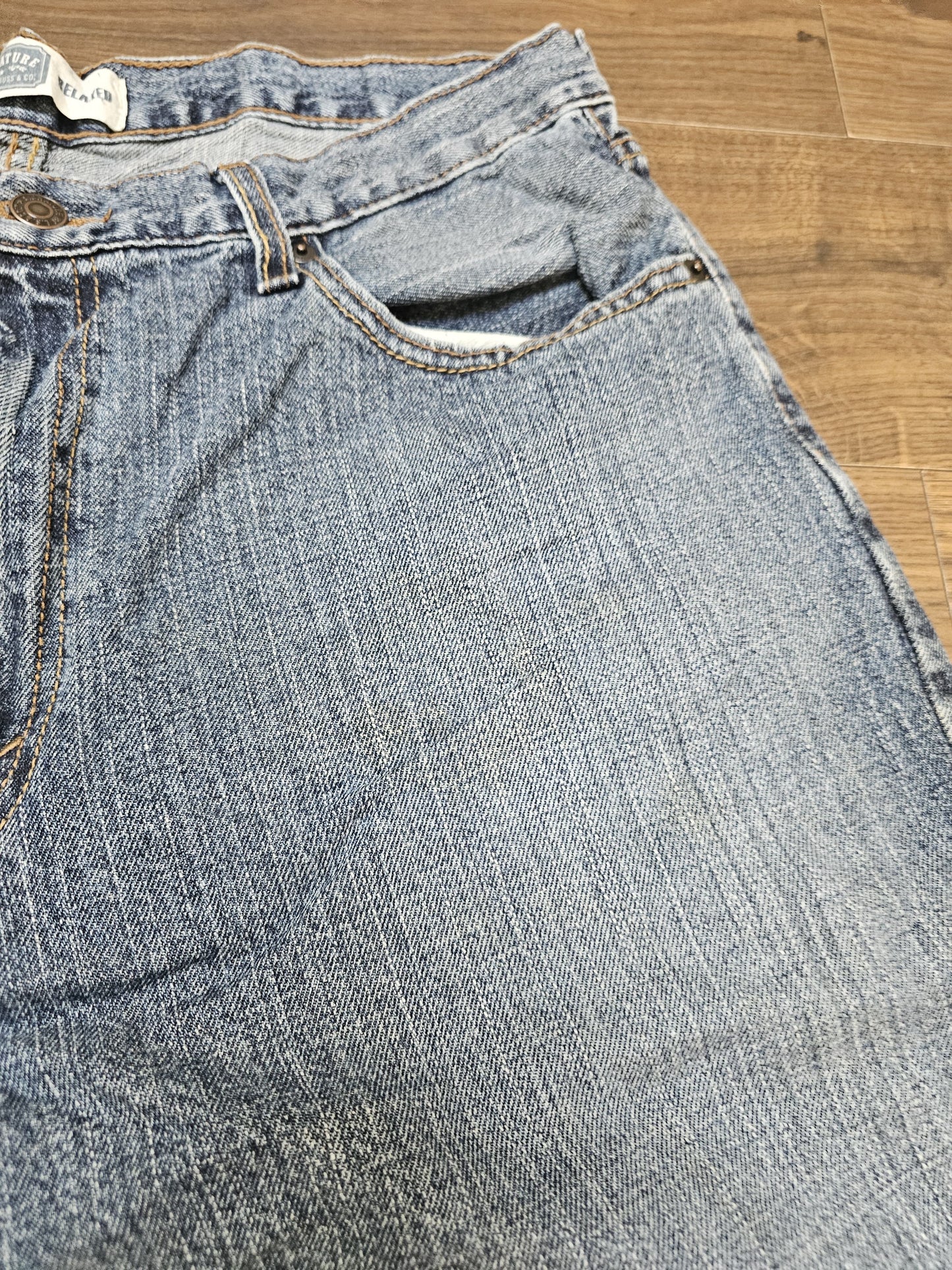 Levi's Mens Blue Jeans Relaxed Fit W33/29L Denim