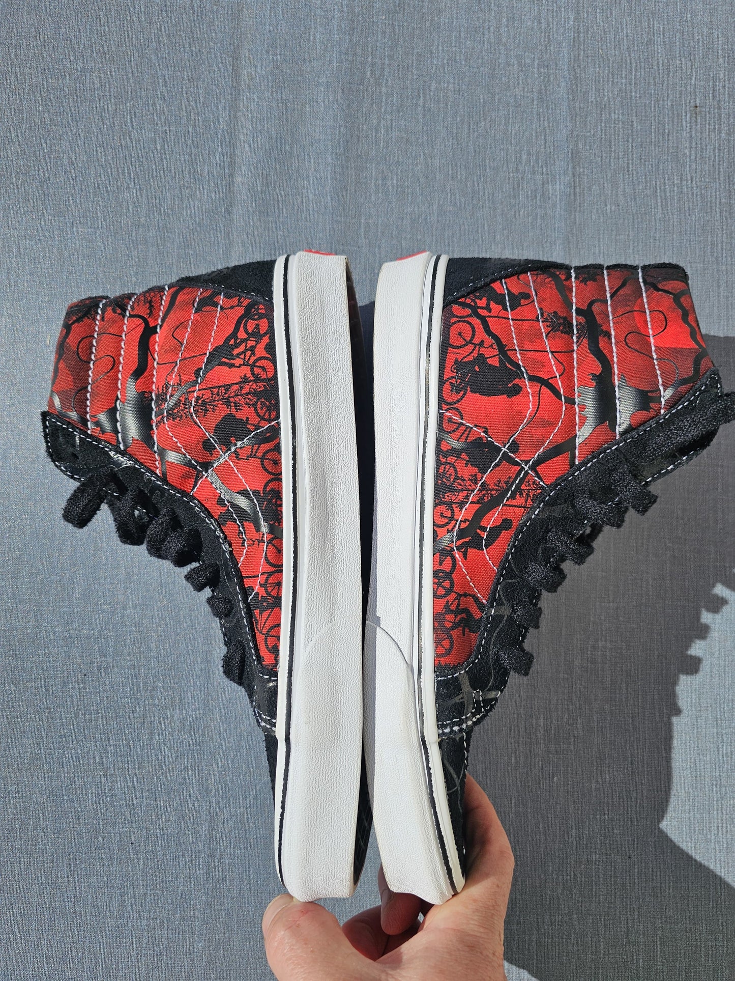 Vans X Stranger Things High Top Sneakers Trainers Skate Shoes UK 7 Rare
