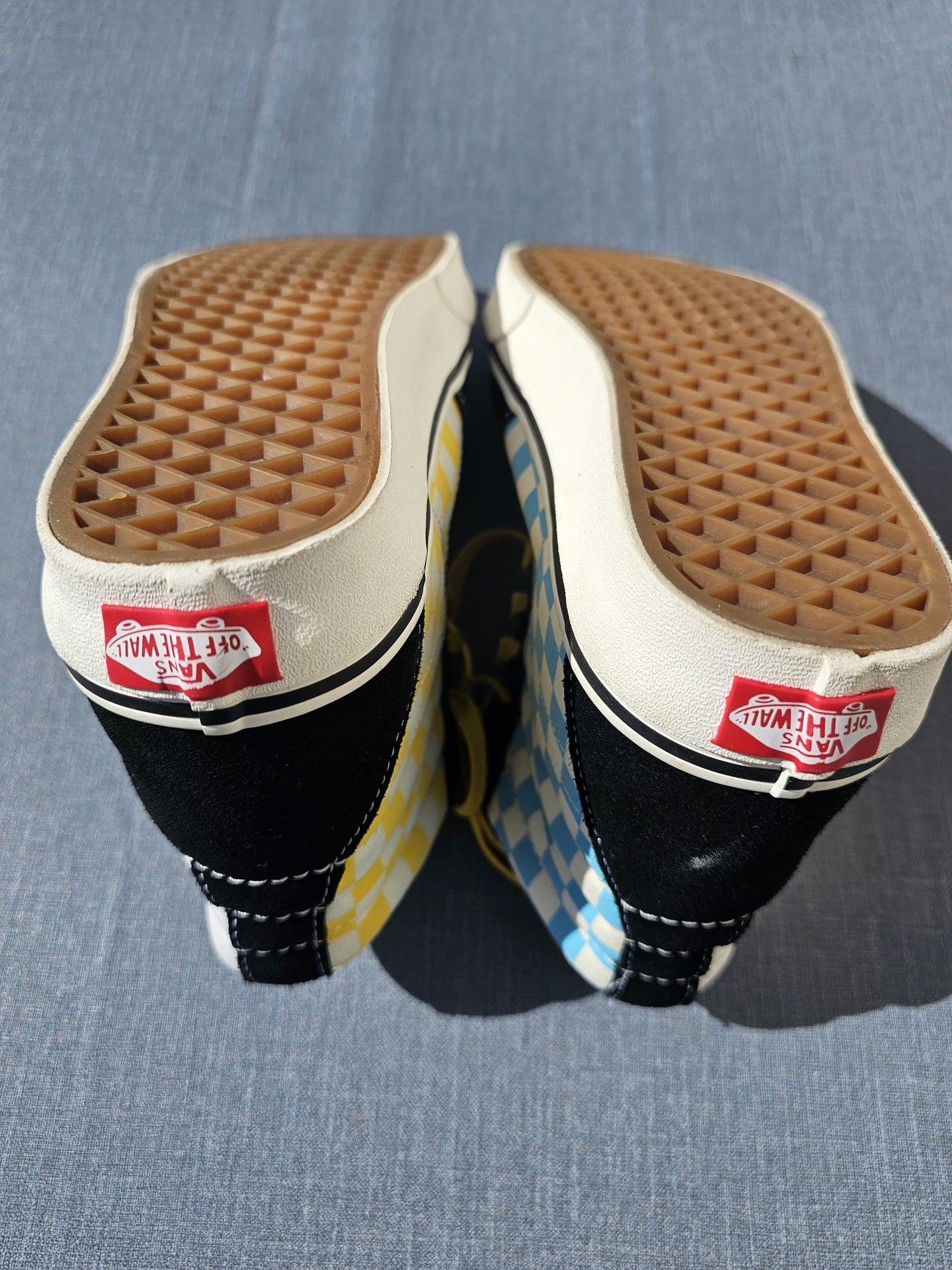 Awesome Vans X The Simpsons 1987-2020 Sneakers Trainers Skate Shoes UK 5/EUR 38