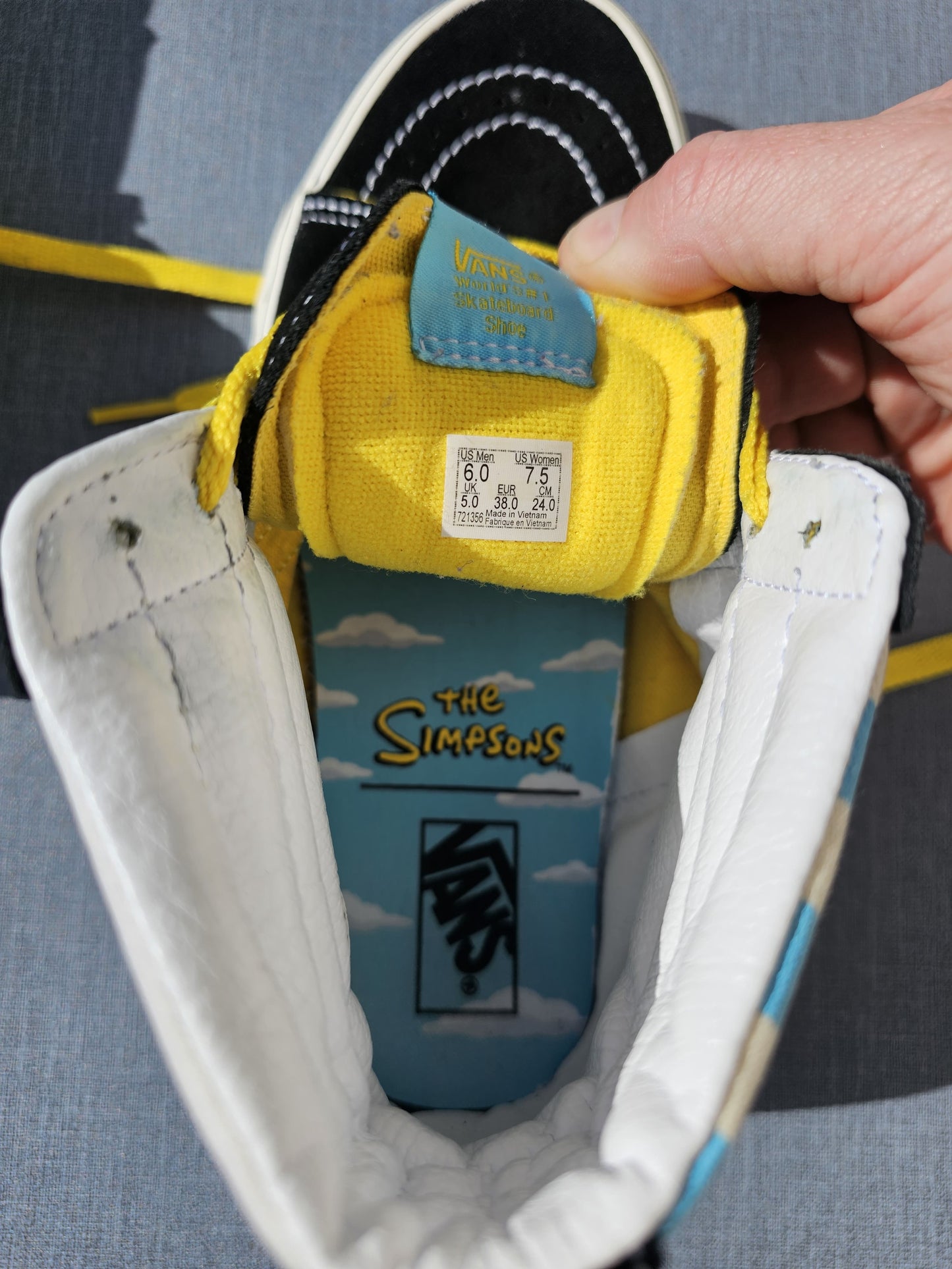 Awesome Vans X The Simpsons 1987-2020 Sneakers Trainers Skate Shoes UK 5/EUR 38