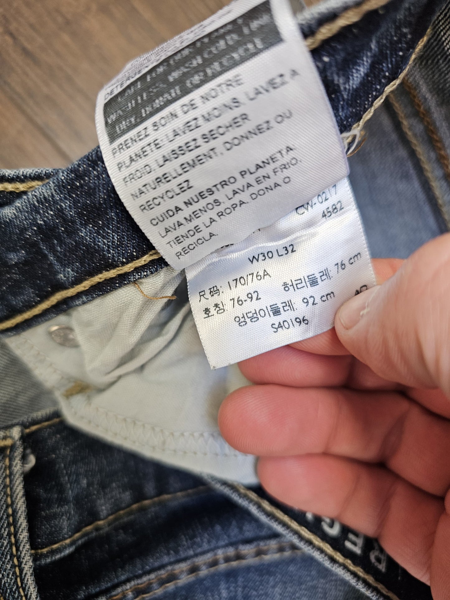 Levi's Mens Blue Jeans 208 Regular Taper Fit W30/32L Denim