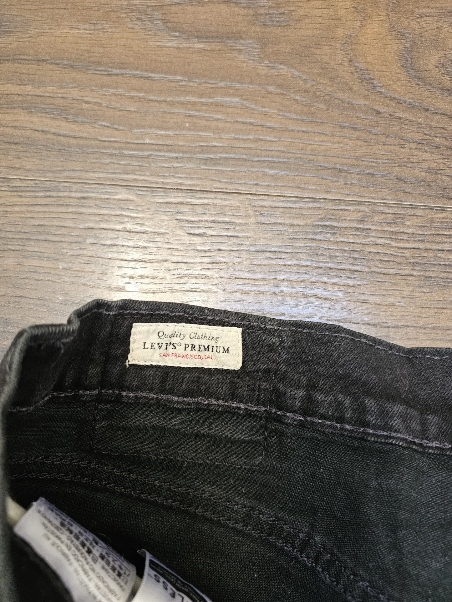 Levi's Mens Black Jeans 514 Straight Fit W36/31L Denim
