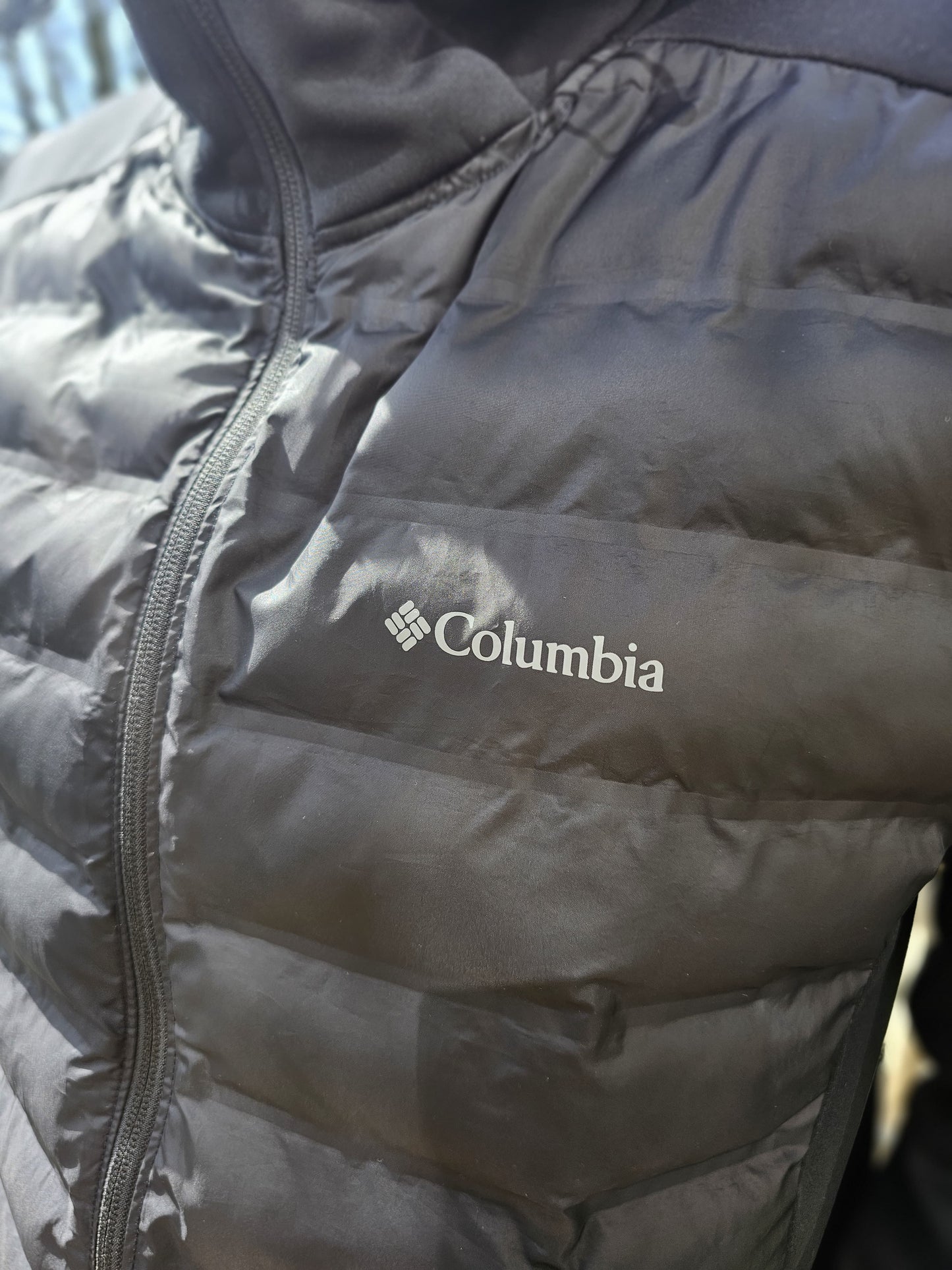 Columbia Out-Shield Insulated Hybrid Hooded Puffer Jacket - L/Large