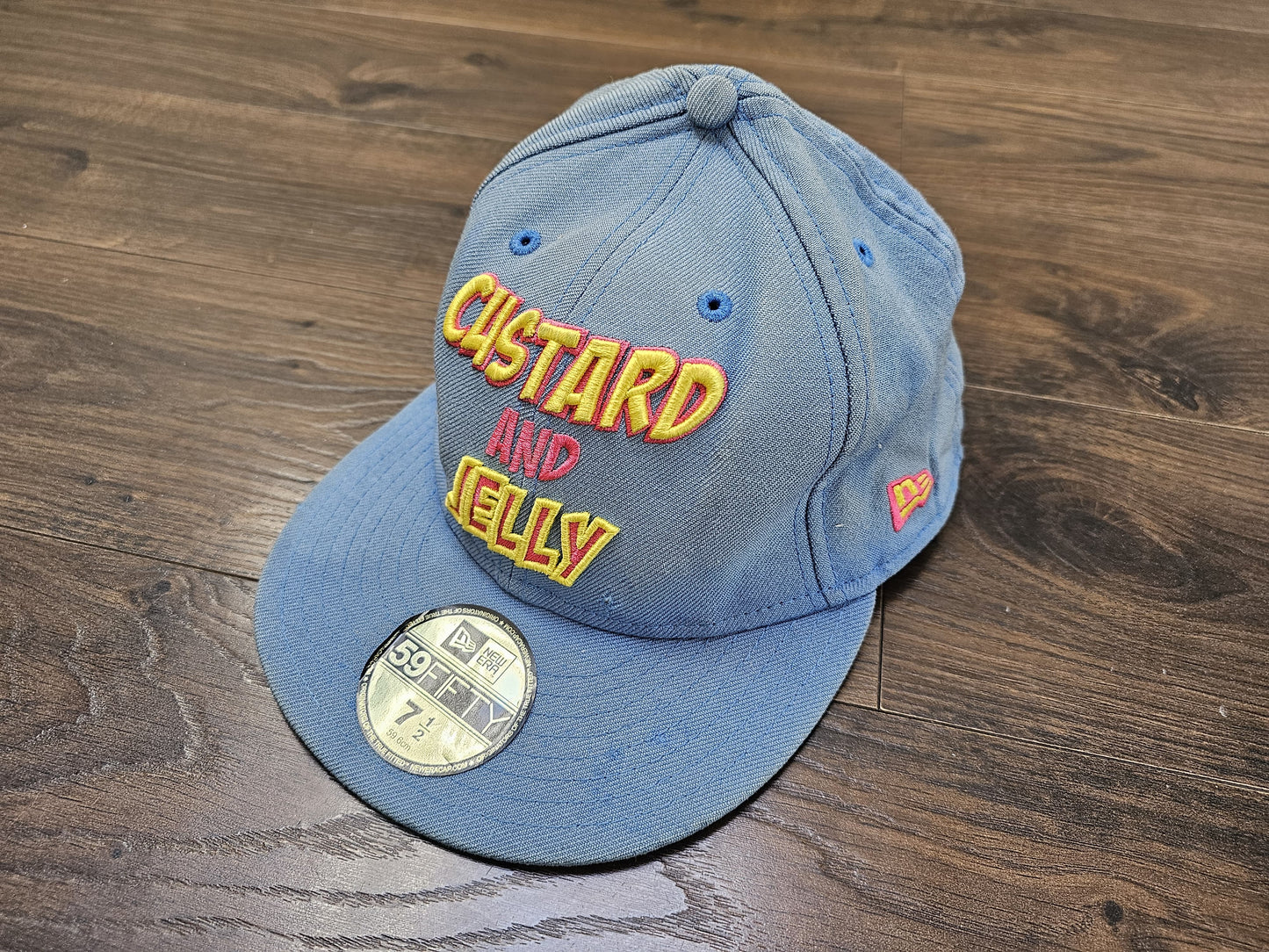 Awesome New Rare Custard & Jelly Snap Back Hat Cap - 7.5 Adjustable
