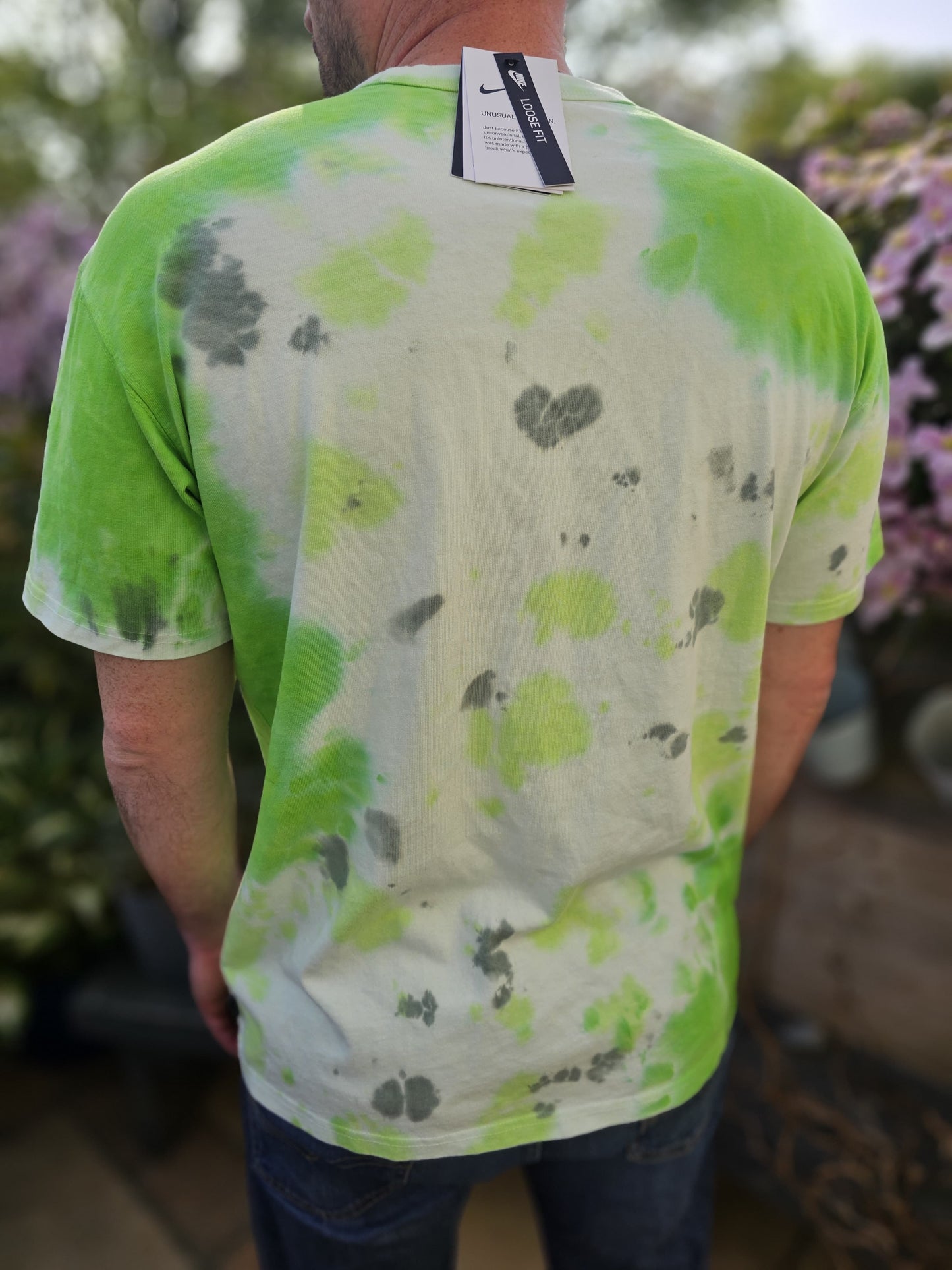 Mens Unisex 'The Nike Tee' Short Sleeve T-Shirt - M/Medium - New
