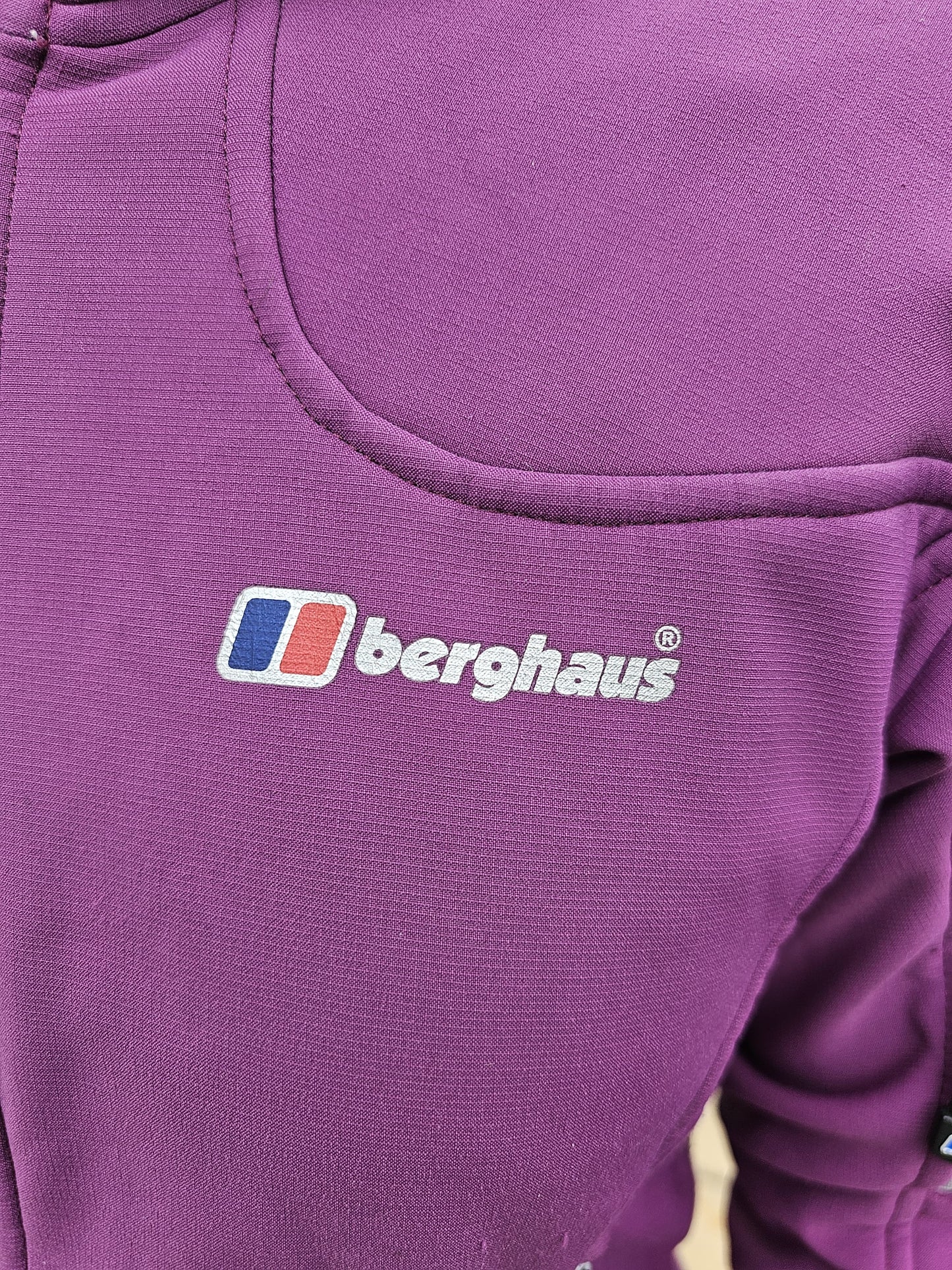 Womens Berghaus Extrem Soft Shell Windstopper Full Zip Hooded Jacket - UK 10