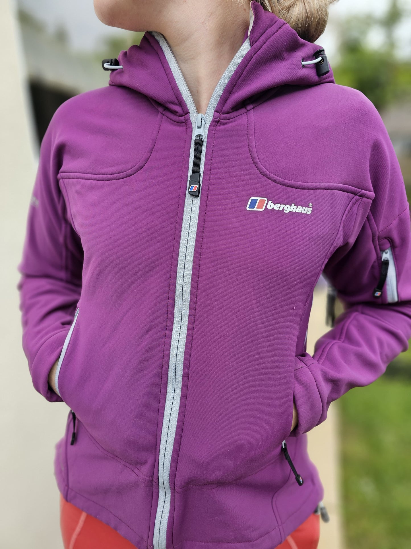 Womens Berghaus Extrem Soft Shell Windstopper Full Zip Hooded Jacket - UK 10