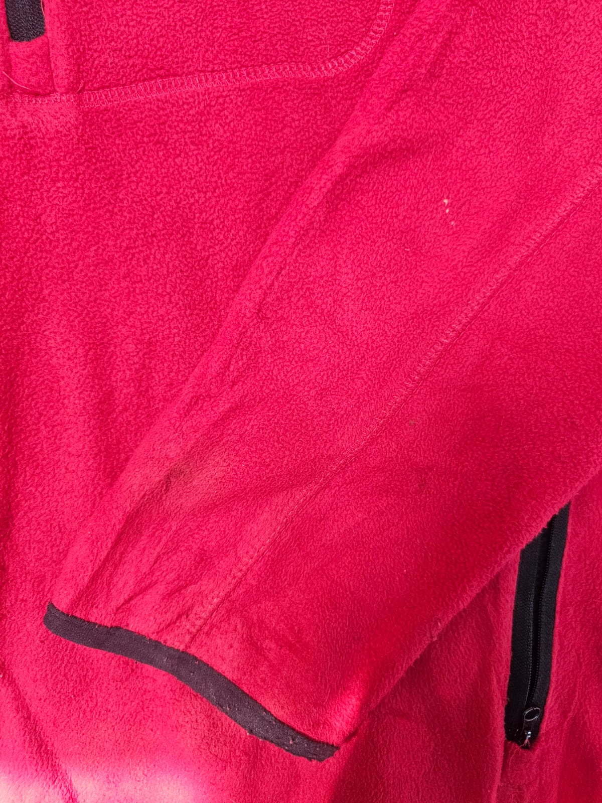 Re-Seller Bundle: 5 Designer Fleeces Mens/Womens - L/Large (Mixed)