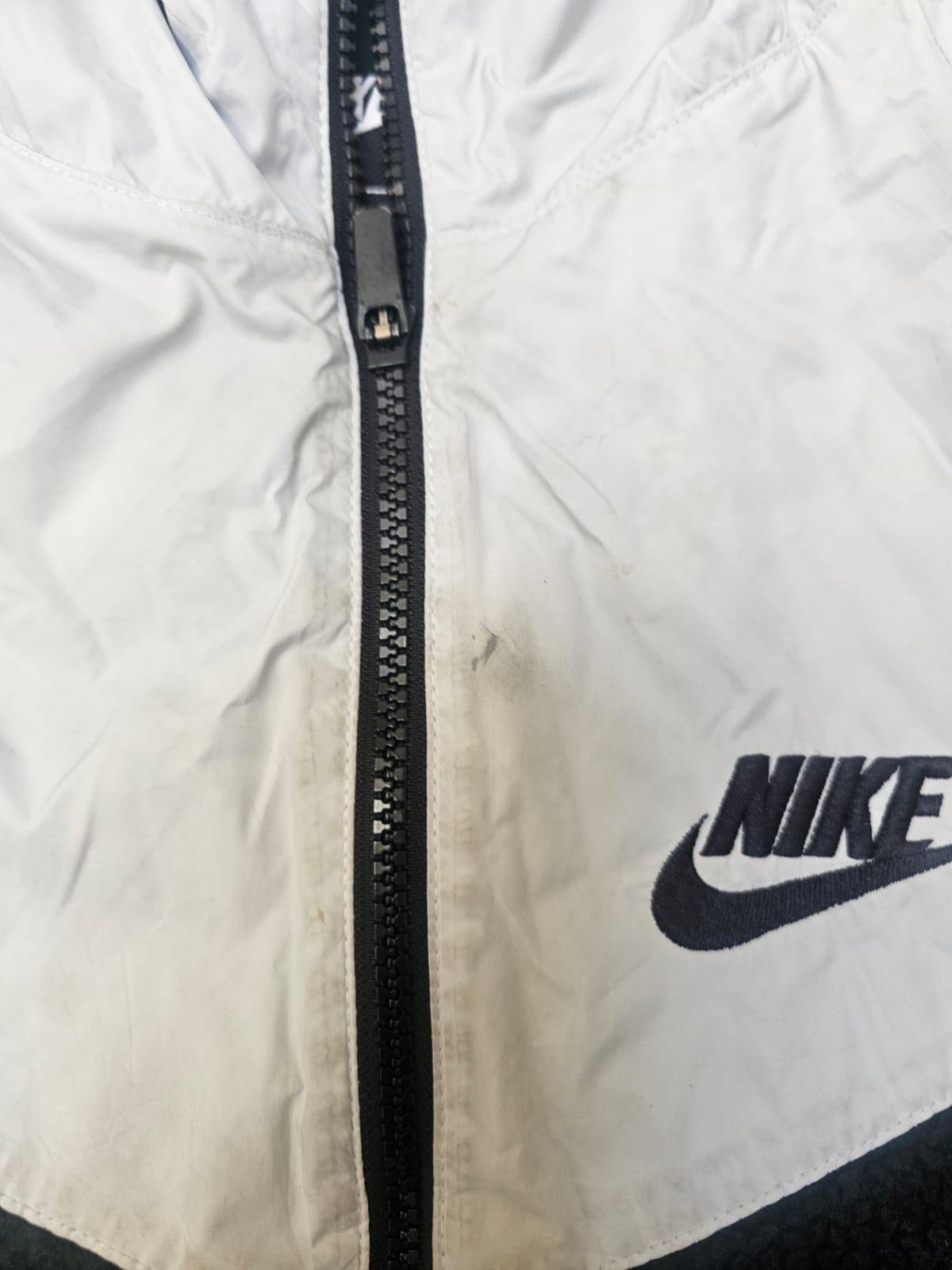 Re-Seller Bundle: 5 Designer Fleeces Mens/Womens - L/Large (Mixed)