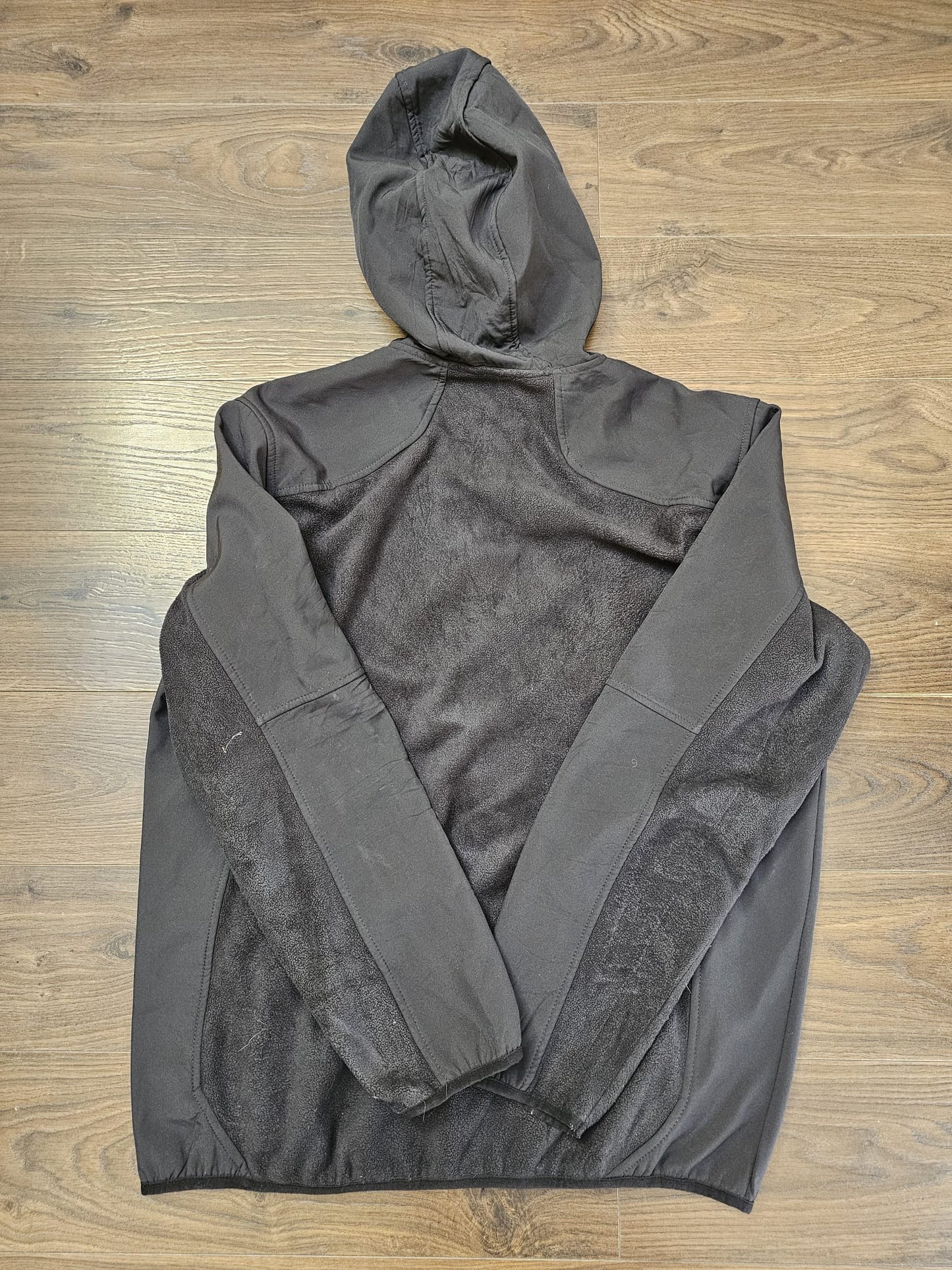 Reseller bundle: 6 Bundle Fleece - Jumper/Jacket - Mens/Womens - Mixed Sizes