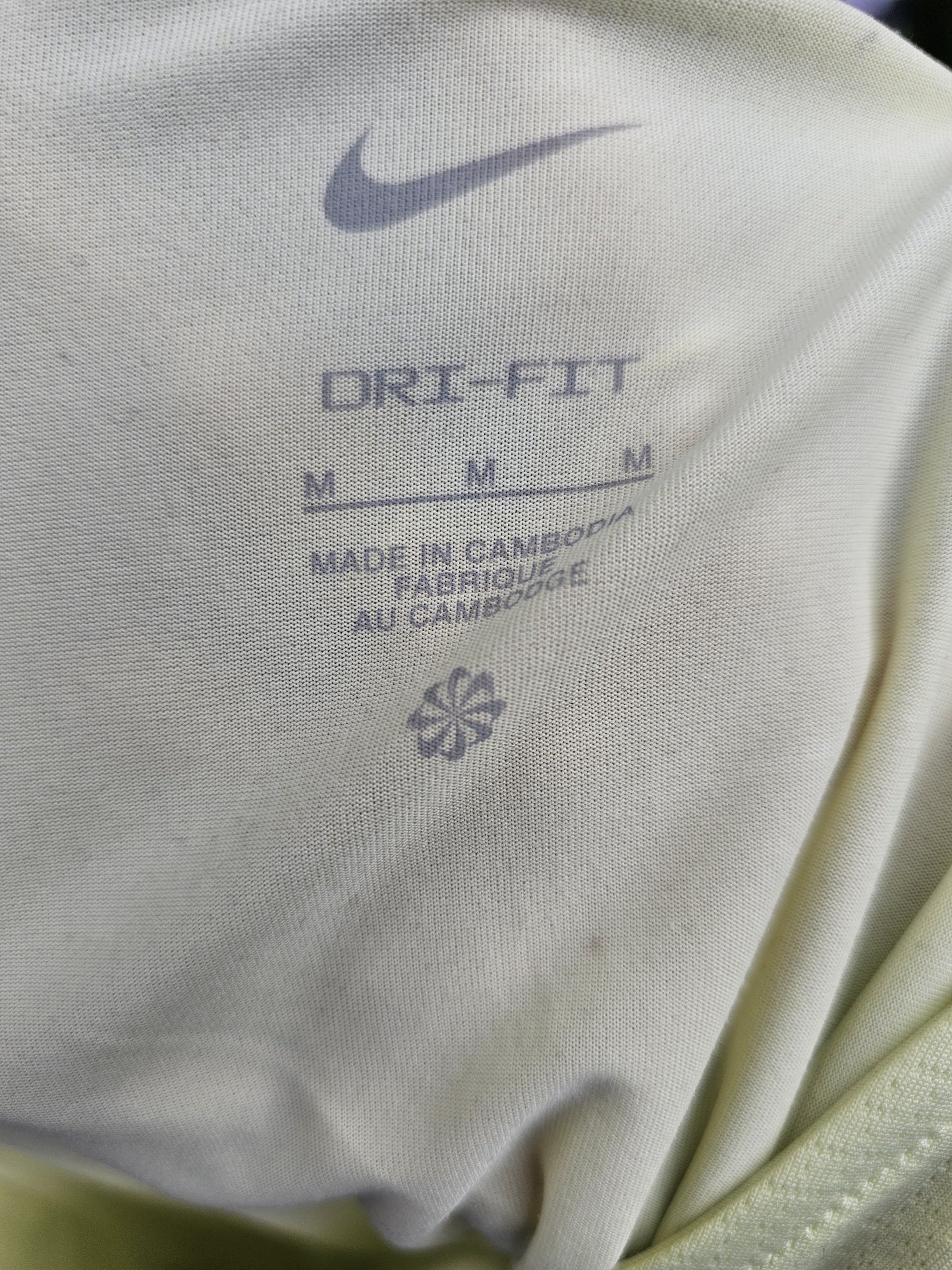 Nike Dri-Fit Yellow Activewear Gym Casual T-Shirt - M/Medium