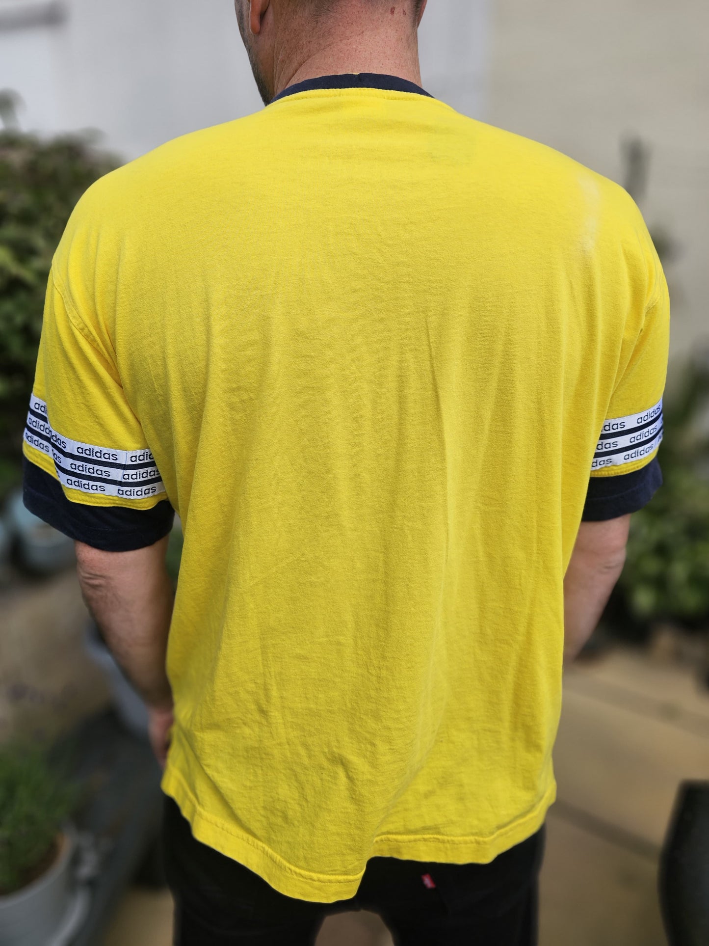 Vintage Y2K Yellow Adidas Short Sleeve T-Shirt - M/Medium