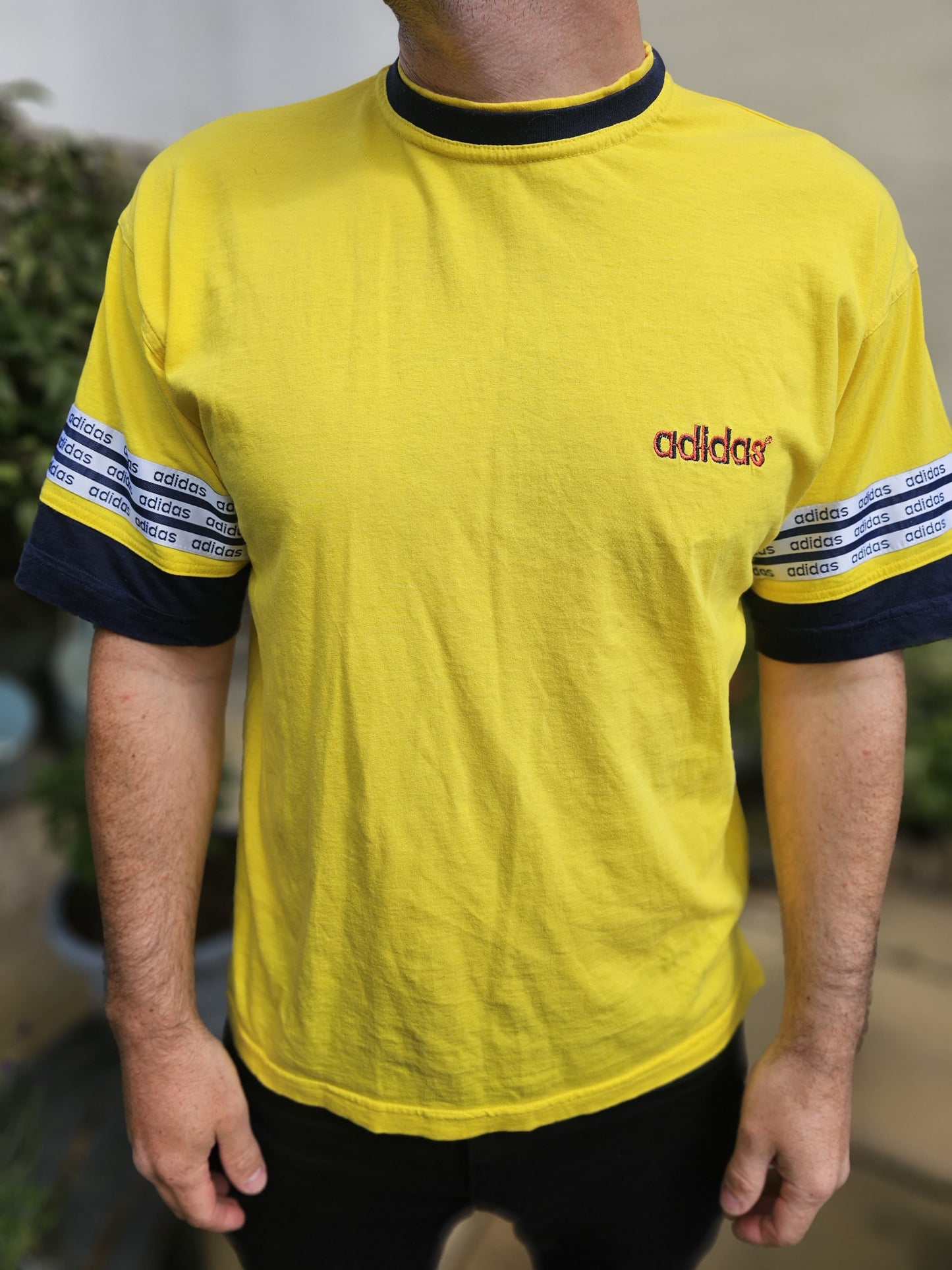 Vintage Y2K Yellow Adidas Short Sleeve T-Shirt - M/Medium