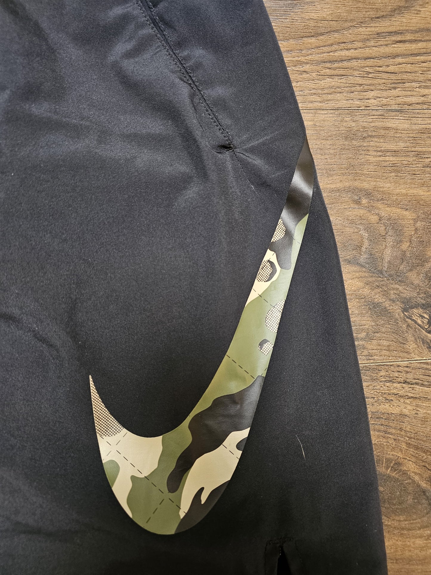 Mens Nike Camo Swoosh Casual/Streetwear Shorts - M/Medium