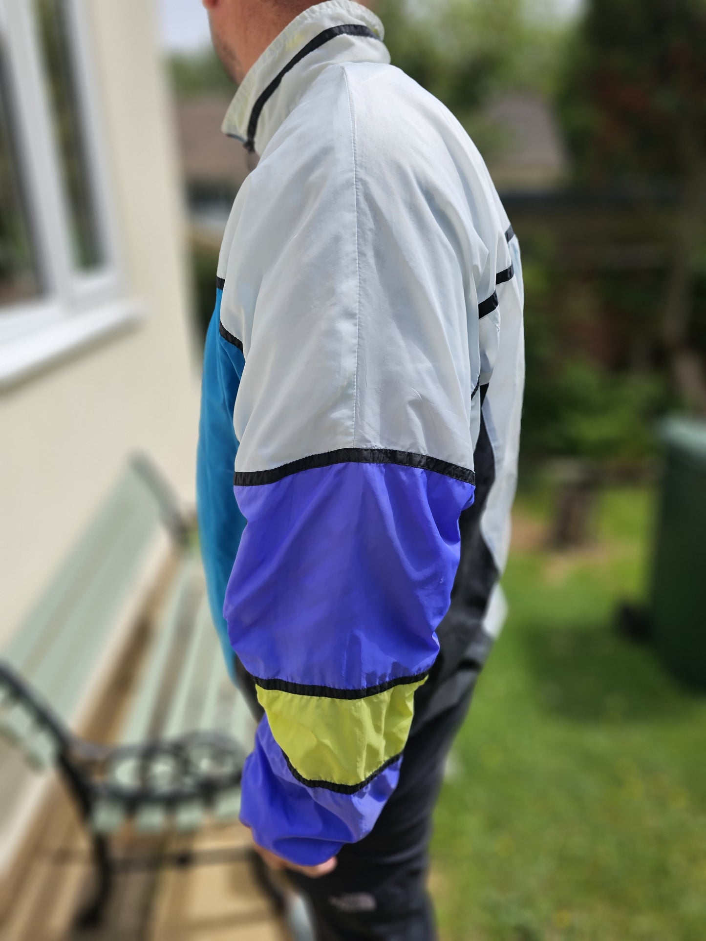 Awesome Unisex Vintage Nike Track/Windbreaker Style Full Zip Jacket - XL/Extra Large