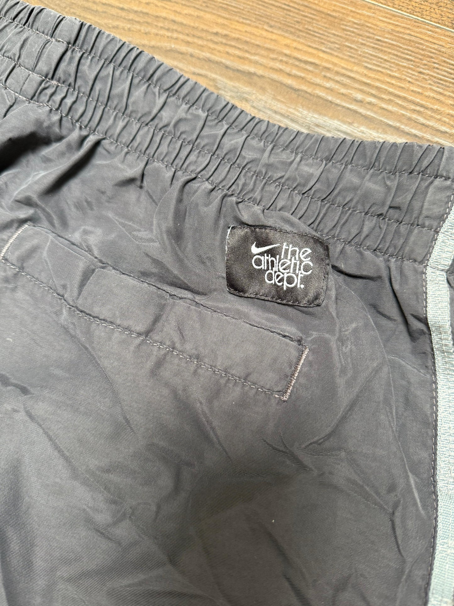Vintage Y2K 2000's Nike 'Athletic Department' Black Shorts - L/Large