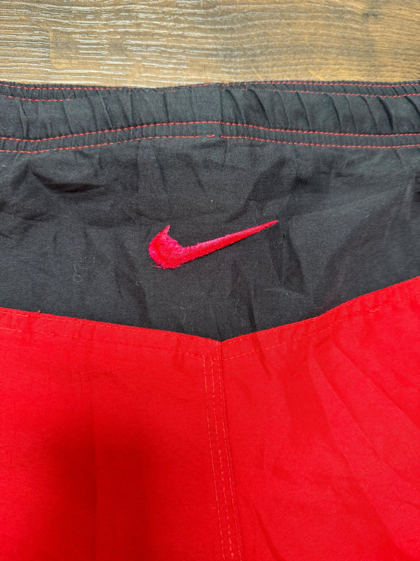 Vintage Y2K 2000's Nike Better World Red/Black Shorts - S/Small