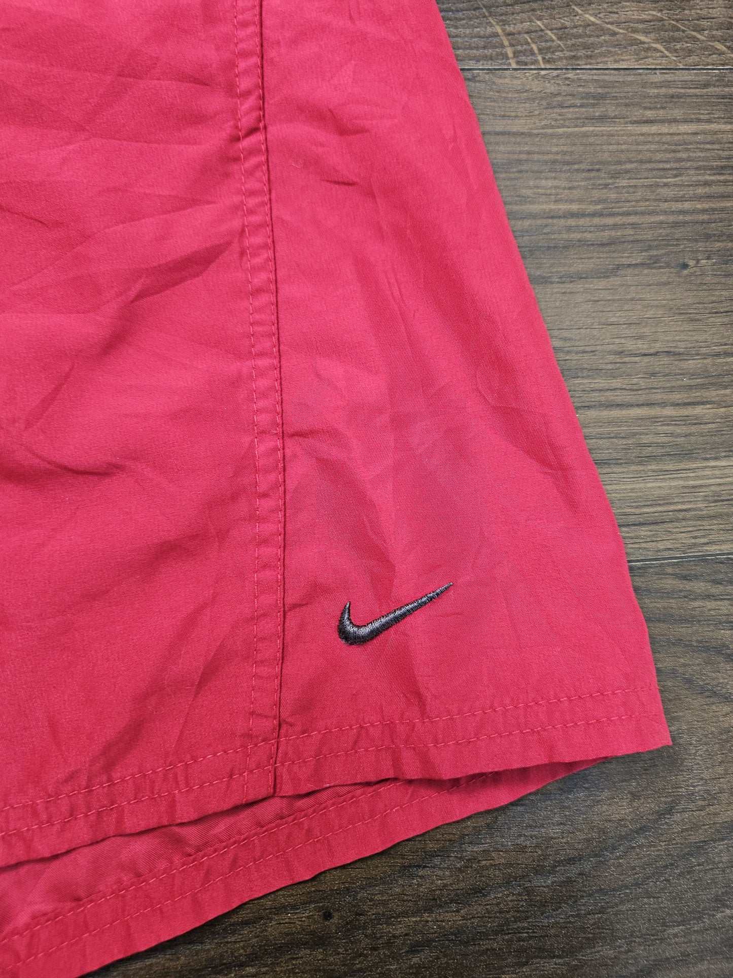 Vintage Y2K 2000's Nike Embroidered Swoosh Black/Red Shorts - XL/Extra Large/36