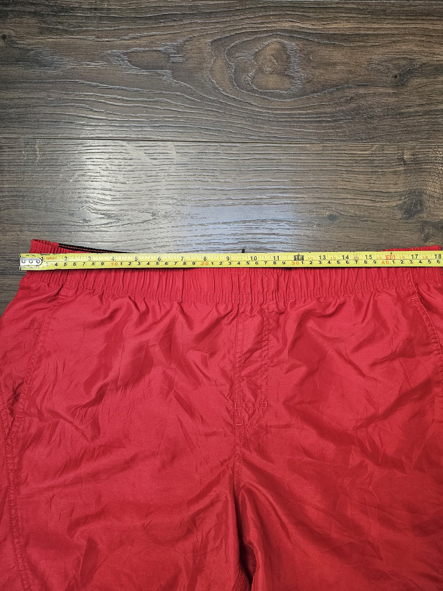 Vintage Y2K 2000's Nike Embroidered Swoosh Black/Red Shorts - XL/Extra Large/36