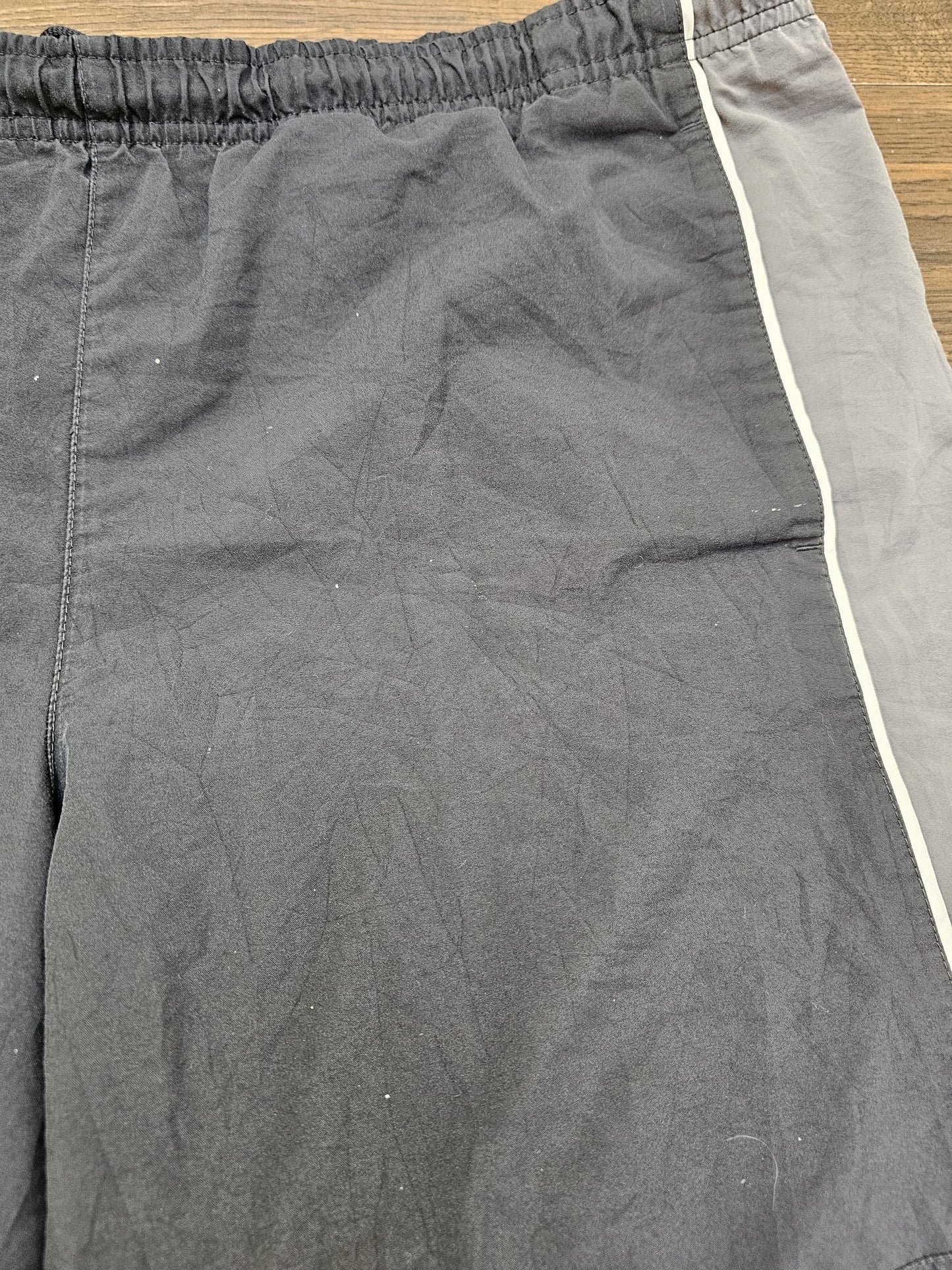 Vintage Silver Tag Nike Grey/Black Casual/Swim Shorts - M/Medium