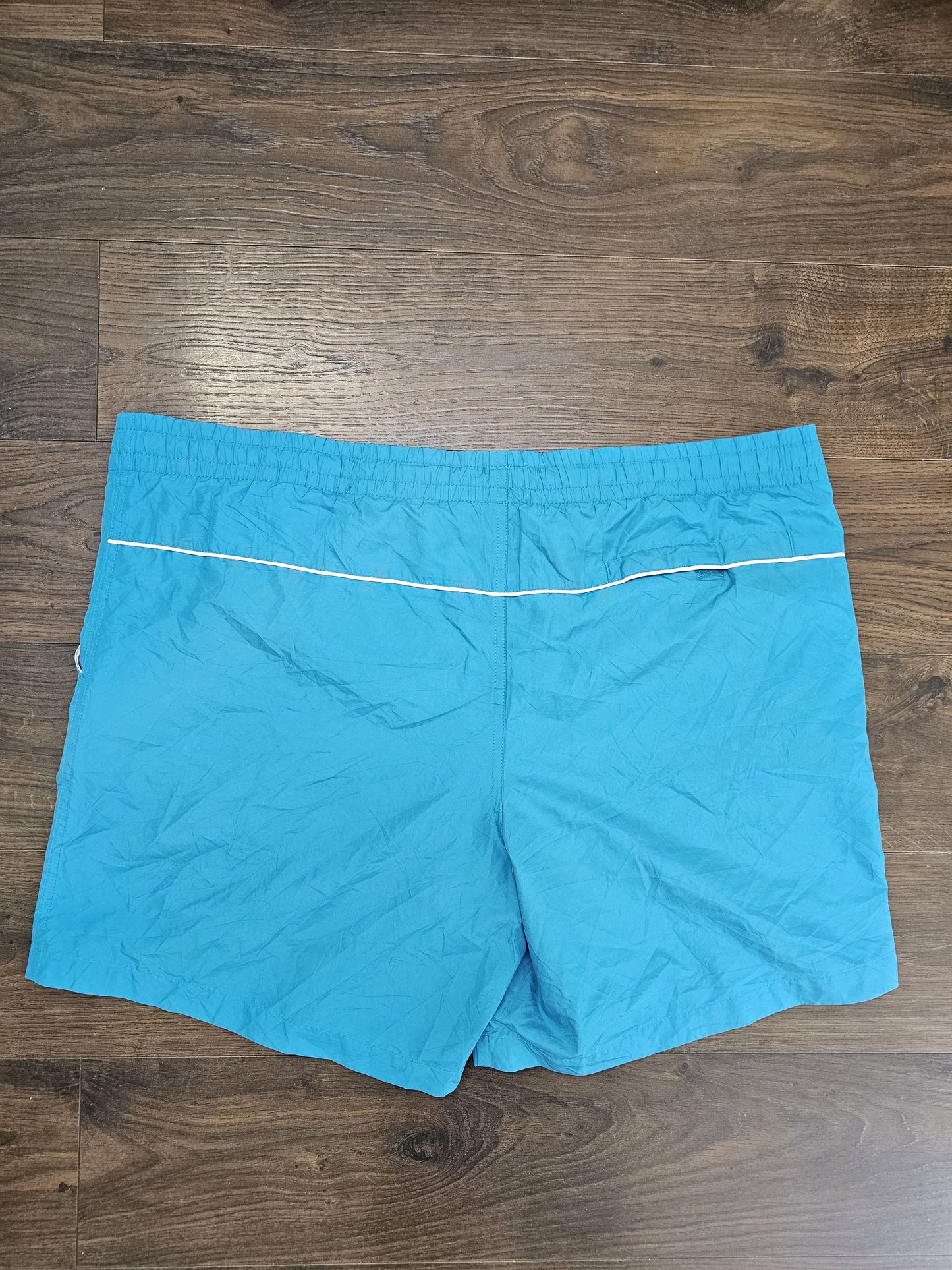 Nike Activewear/Casual/Swim Blue White Shorts - XL/Extra Large