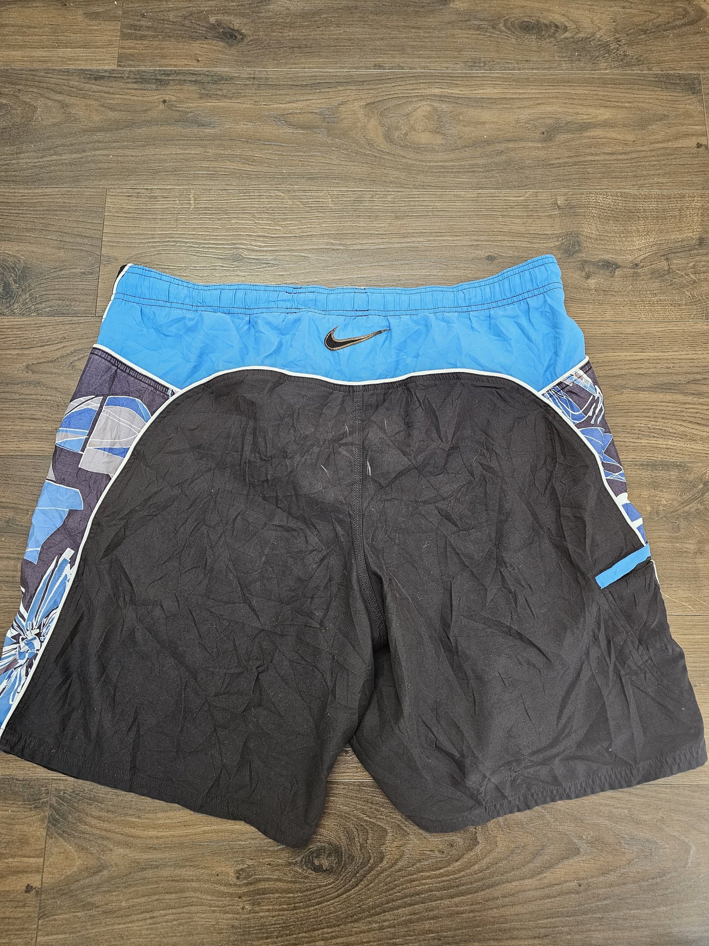 Nike Silver Tag Activewear/Casual/Swim Blue Black Shorts - XL/Extra Large